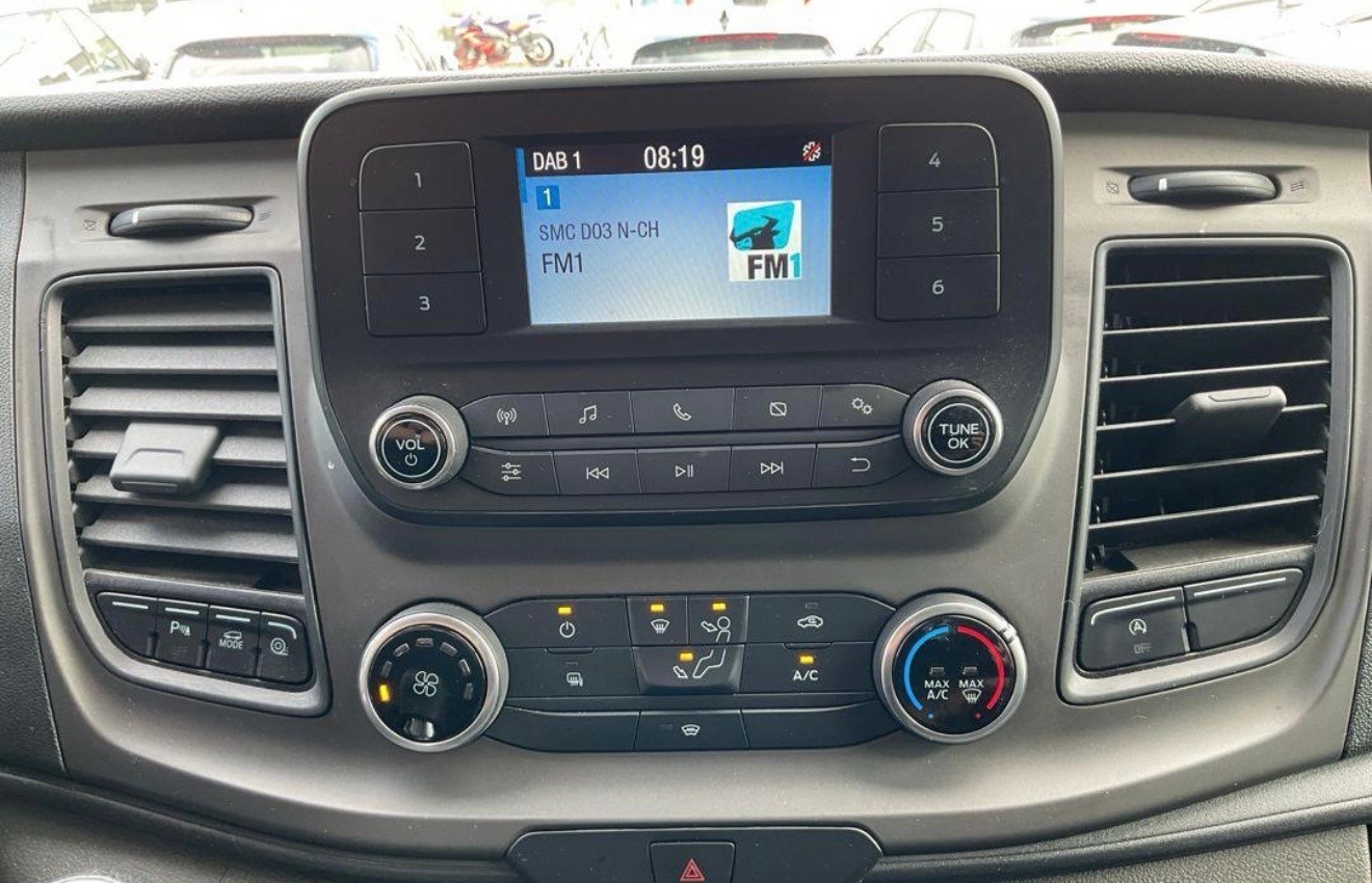 FORD Transit Van 350 L3 Trend 2.0 TDCi 130 HEV FWD-image-8