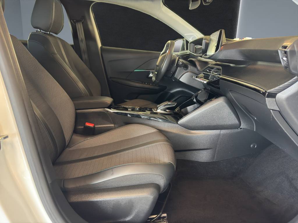 PEUGEOT 208 1.2 PureTech Allure Pack EAT8-image-10