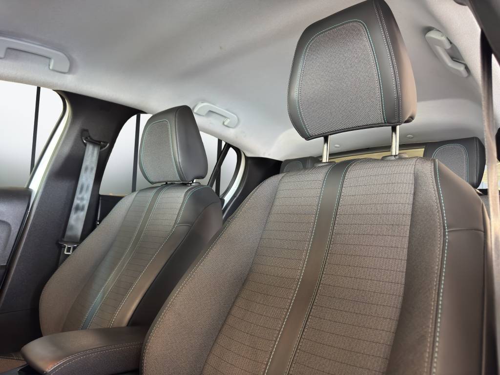 PEUGEOT 208 1.2 PureTech Allure Pack EAT8-image-9