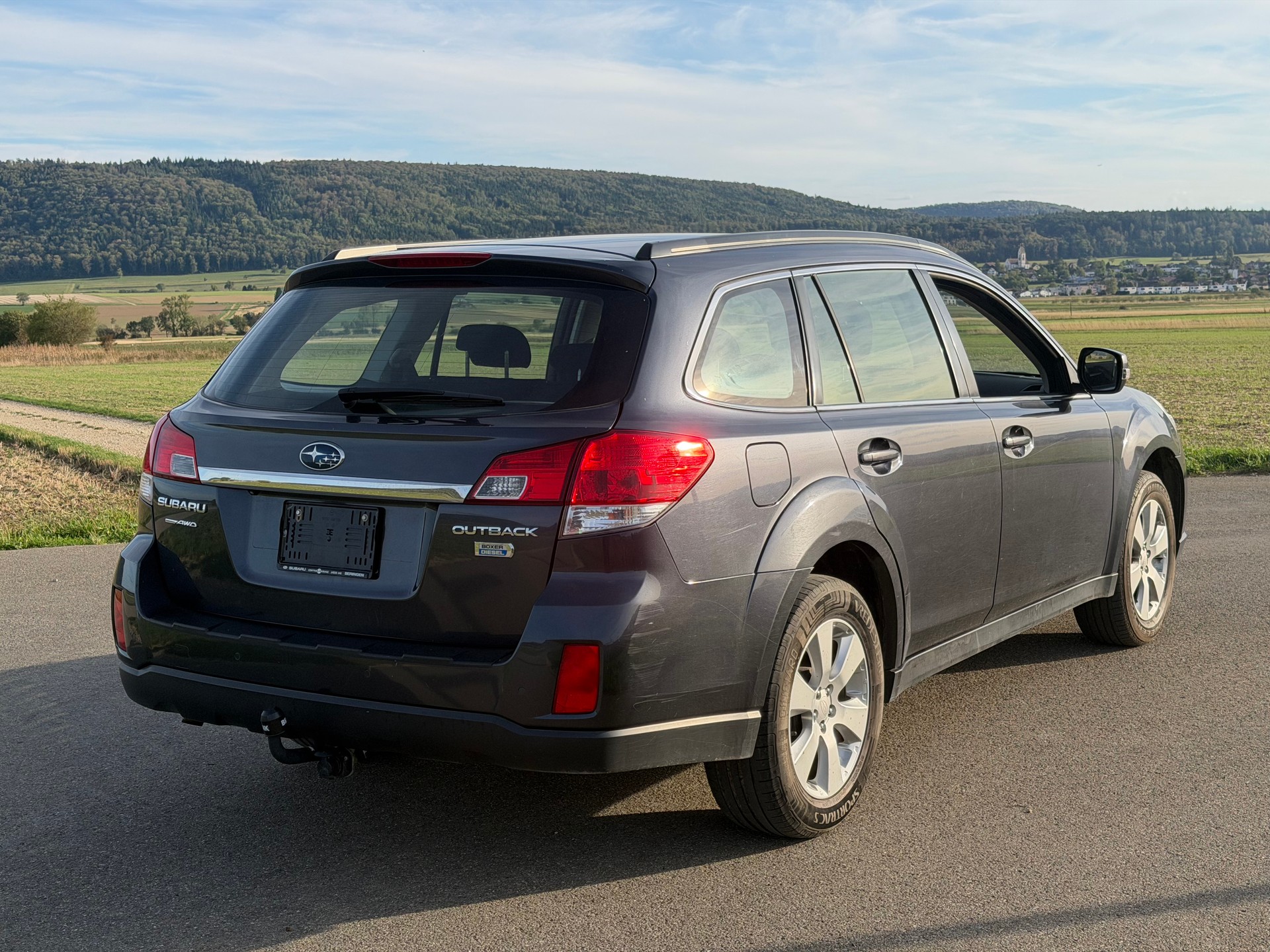 SUBARU Outback 2.0D Swiss AWD-image-6