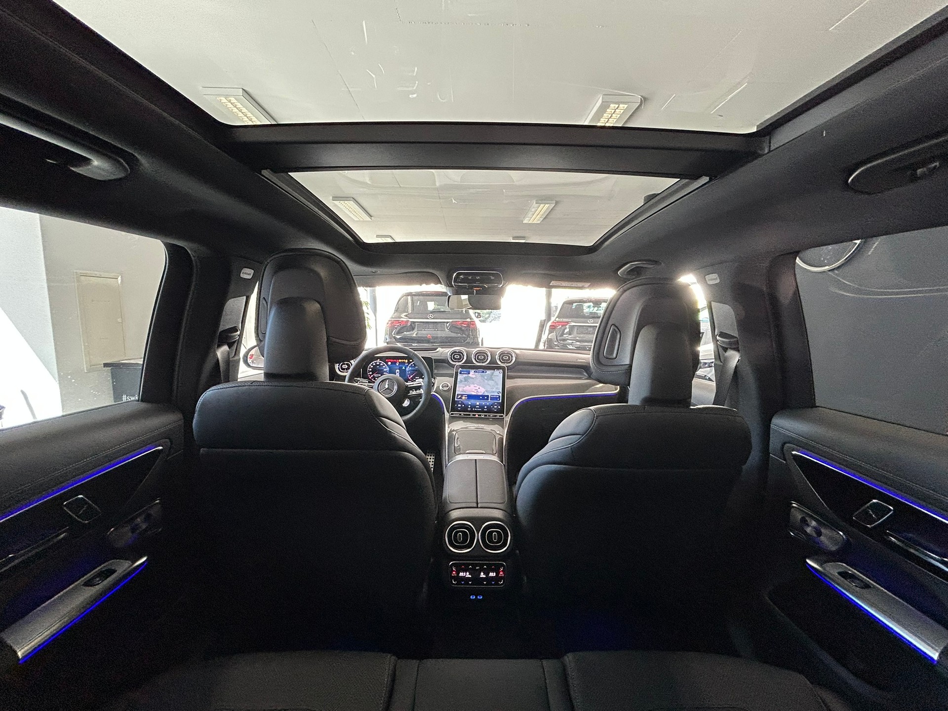 MERCEDES-BENZ GLC 53 AMG 4Matic+ 9G-Tronic-image-18