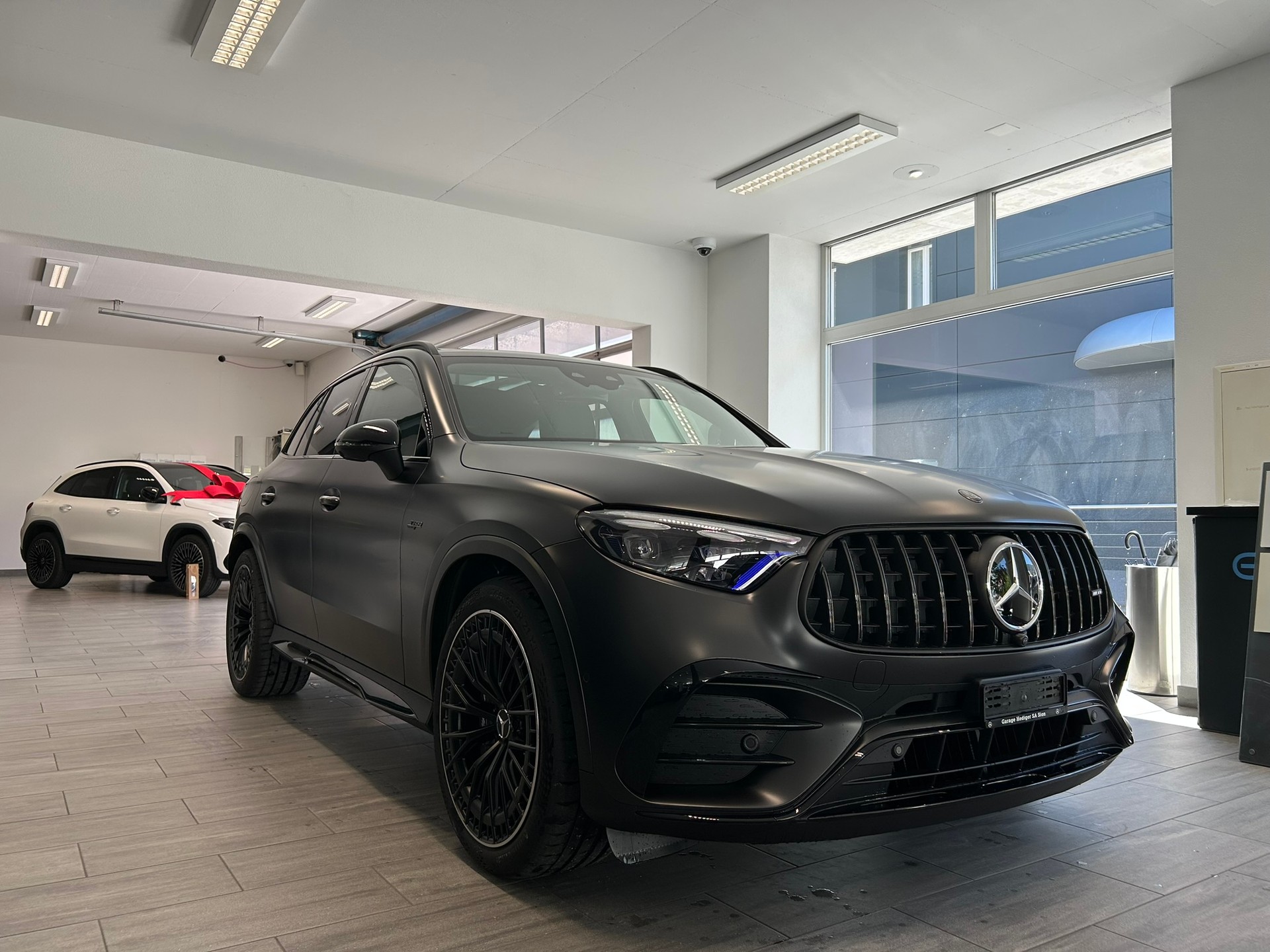 MERCEDES-BENZ GLC 53 AMG 4Matic+ 9G-Tronic-image-2