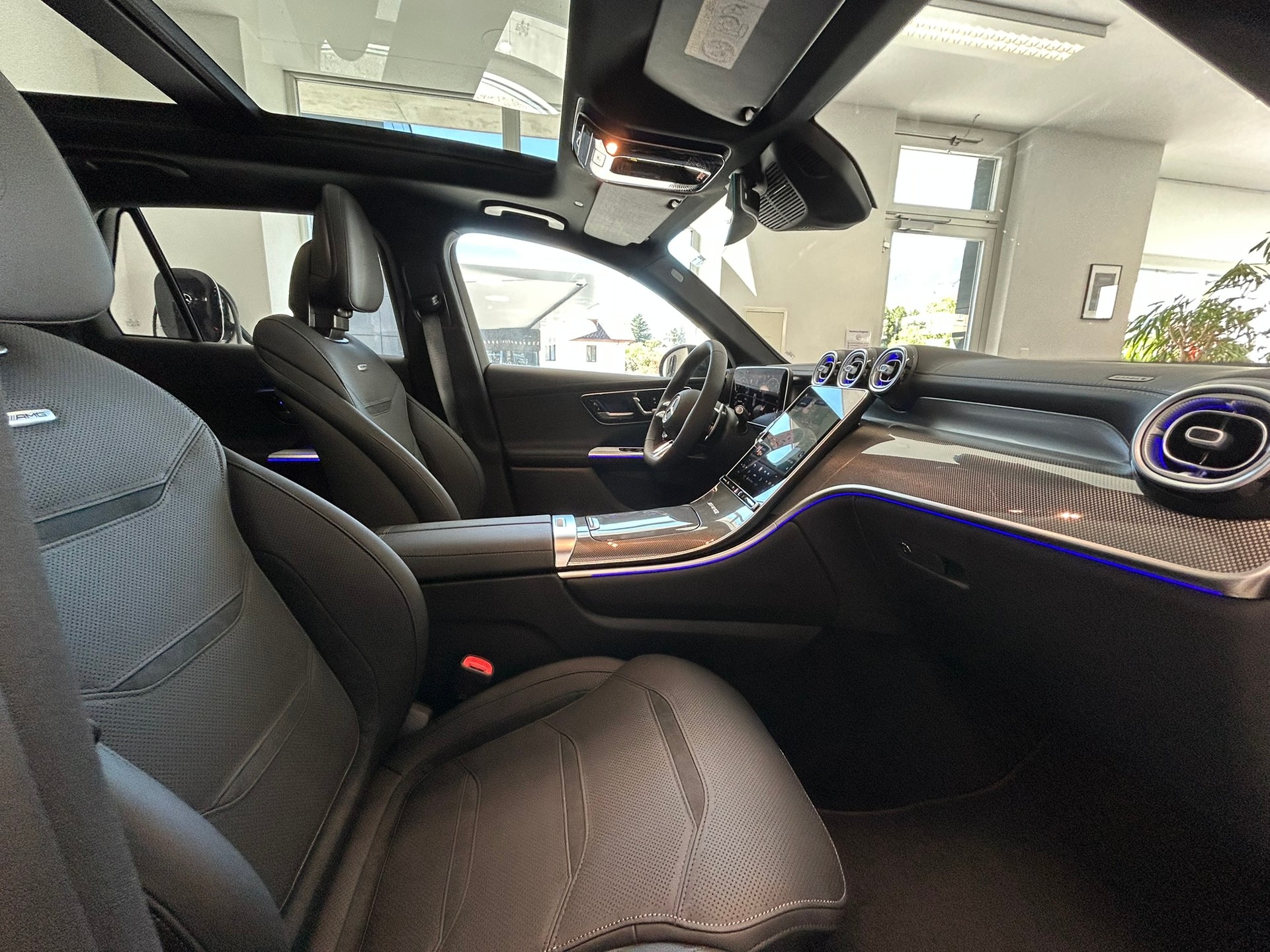 MERCEDES-BENZ GLC 53 AMG 4Matic+ 9G-Tronic-image-16