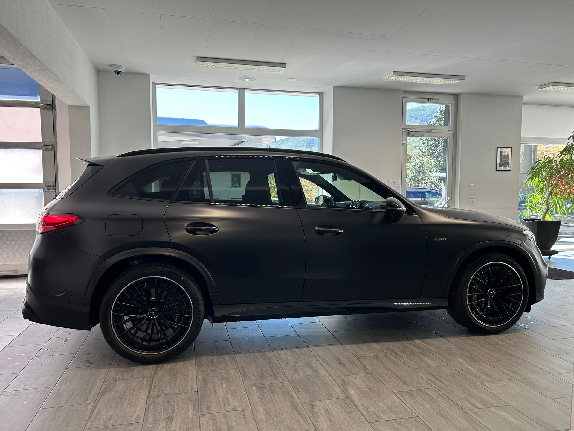 MERCEDES-BENZ GLC 53 AMG 4Matic+ 9G-Tronic-image-3