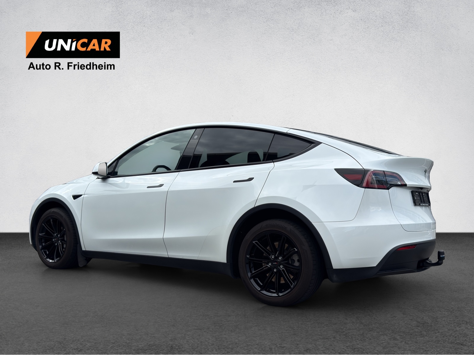 TESLA MODEL Y-image-4