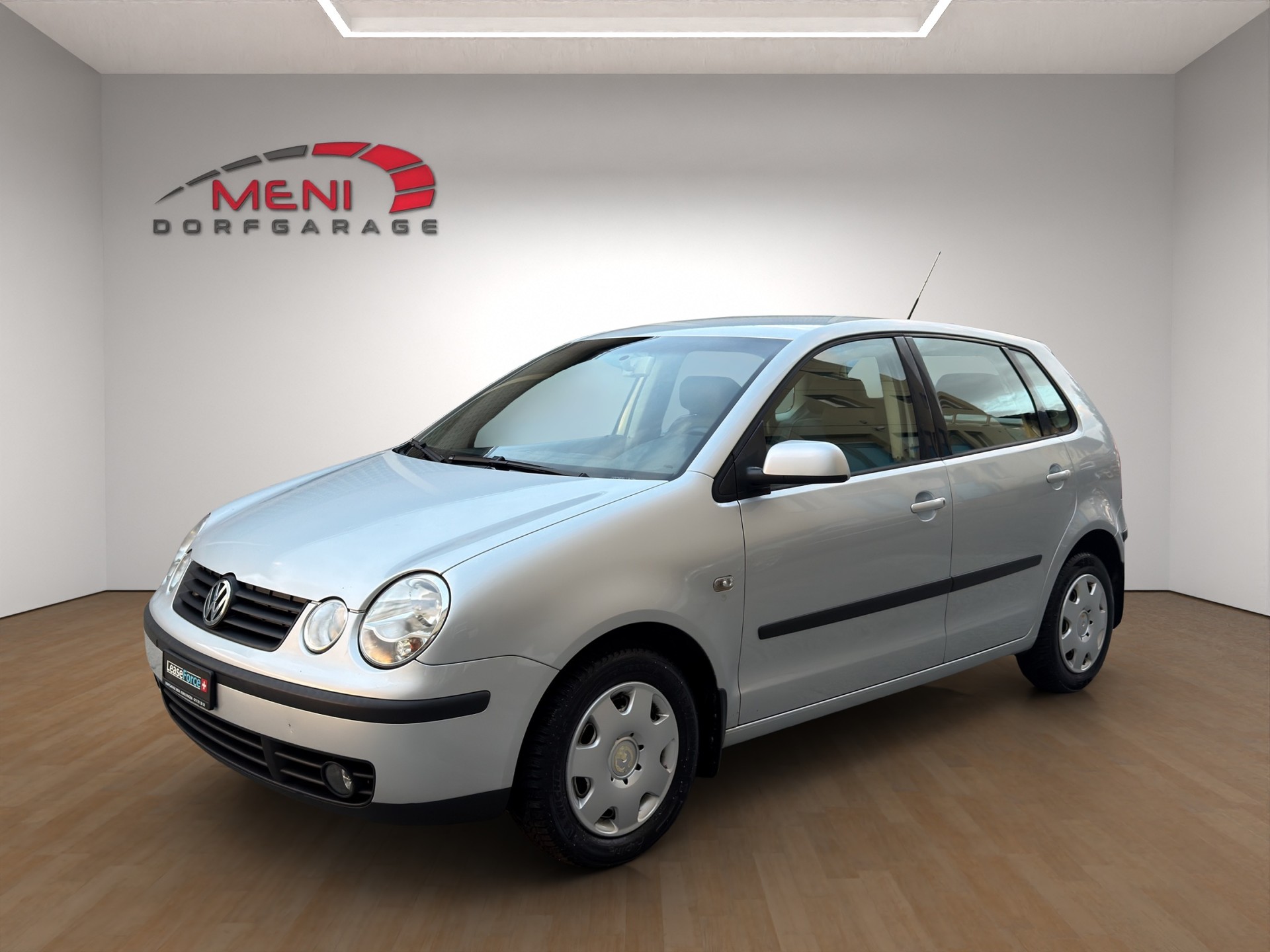 VW Polo 1.4 16V Highline-image-2