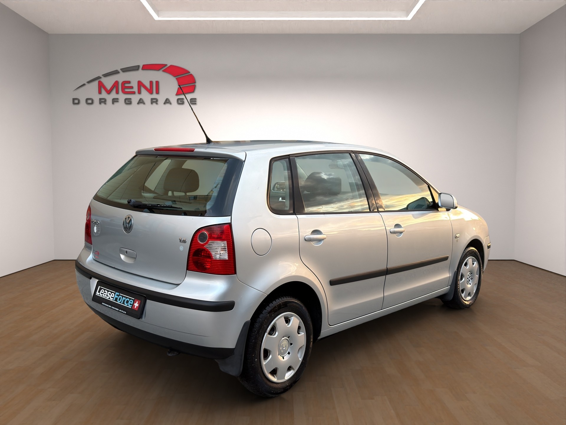 VW Polo 1.4 16V Highline-image-6