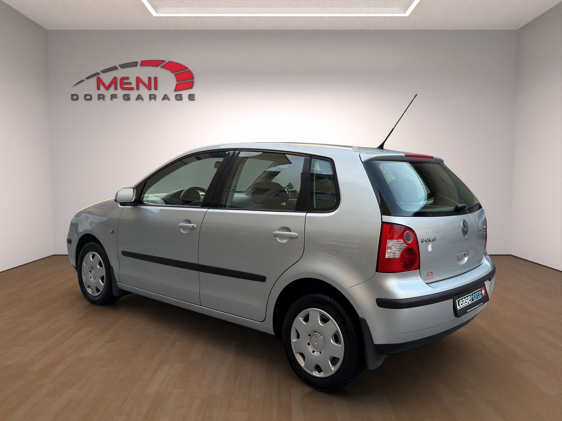 VW Polo 1.4 16V Highline-image-4
