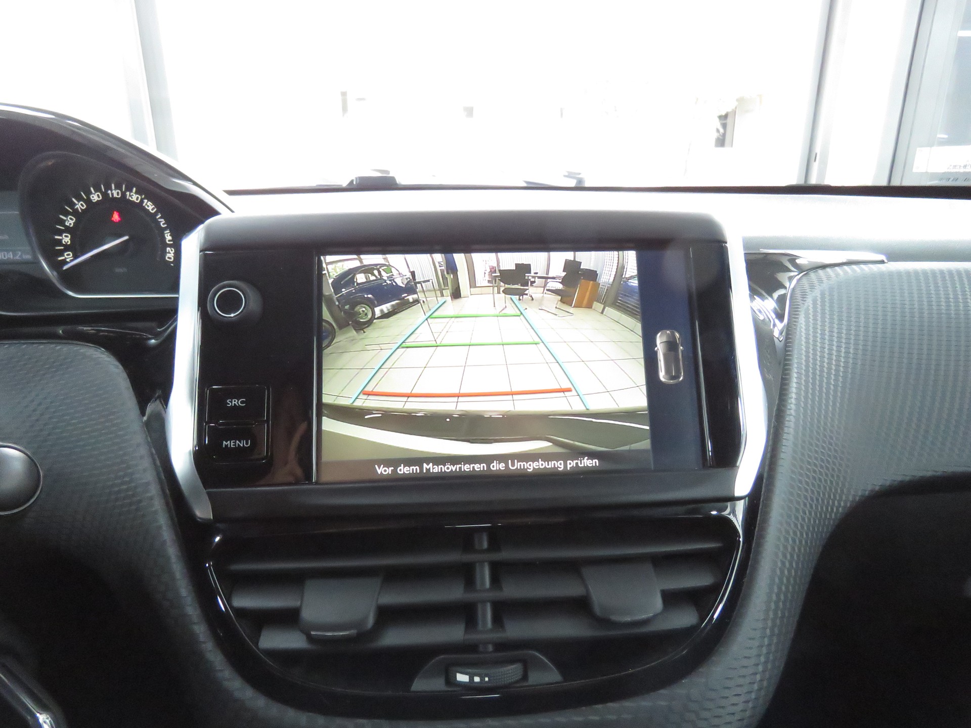 PEUGEOT 208 1.2 PureTech Allure-image-17