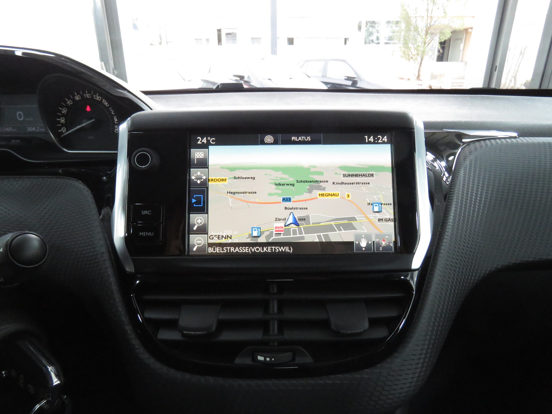 PEUGEOT 208 1.2 PureTech Allure-image-16