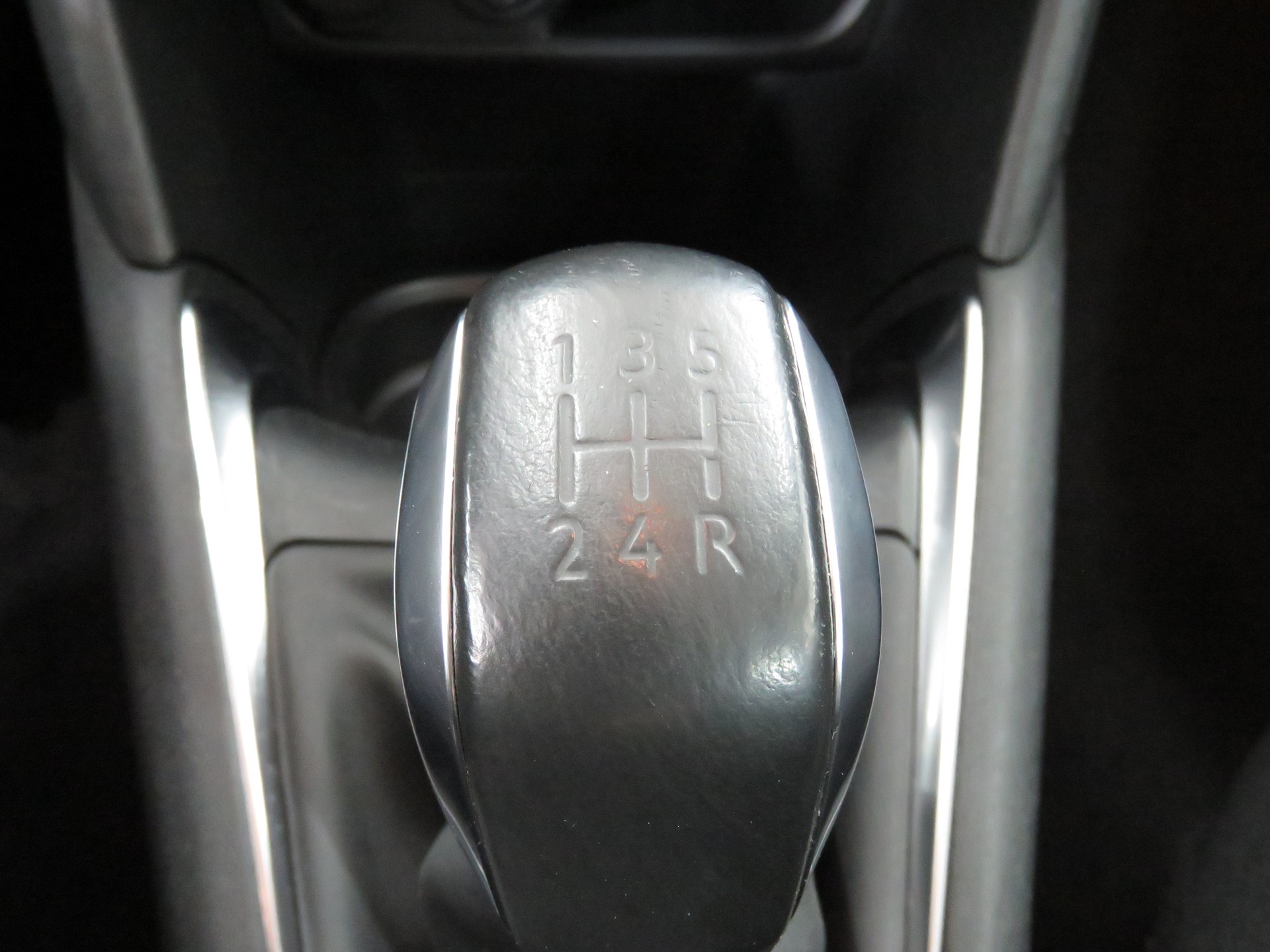 PEUGEOT 208 1.2 PureTech Allure-image-20