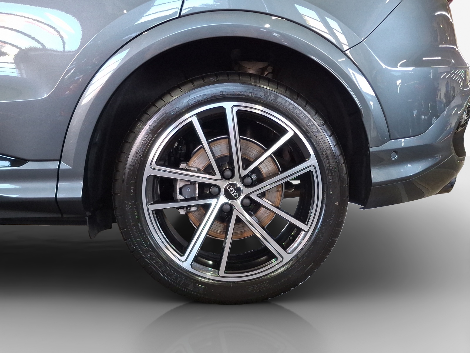 AUDI Q5 TDI quattro 150 kW S-tronic-image-13