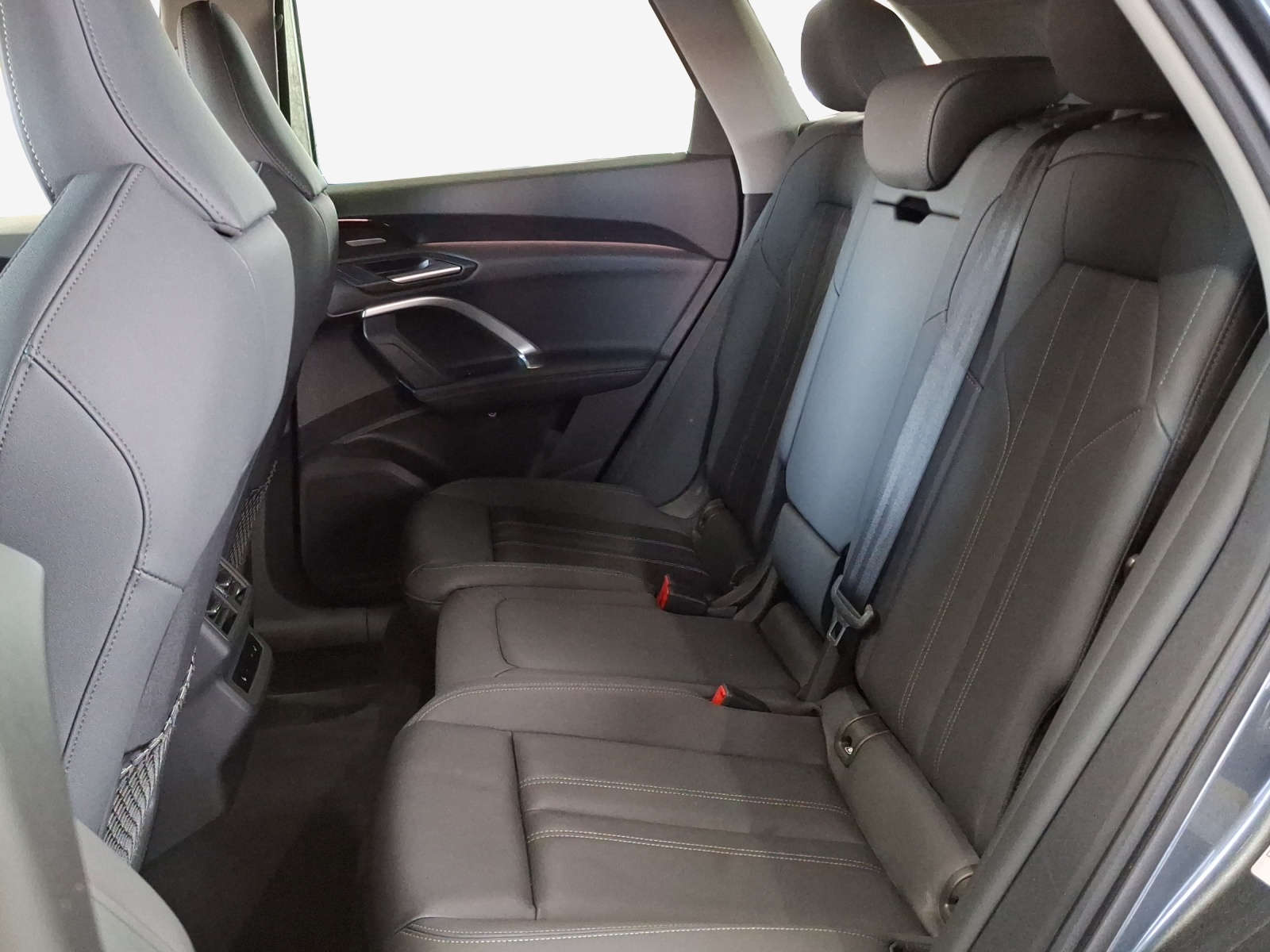AUDI Q5 TDI quattro 150 kW S-tronic-image-11