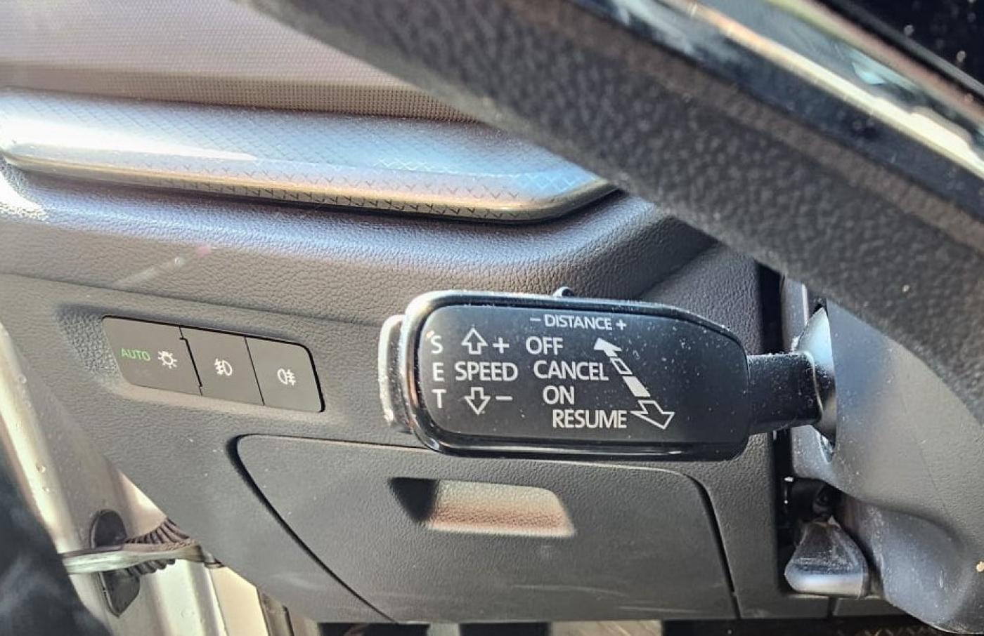 SKODA Octavia Combi 2.0 TDI DSG Ambition 4x4-image-7