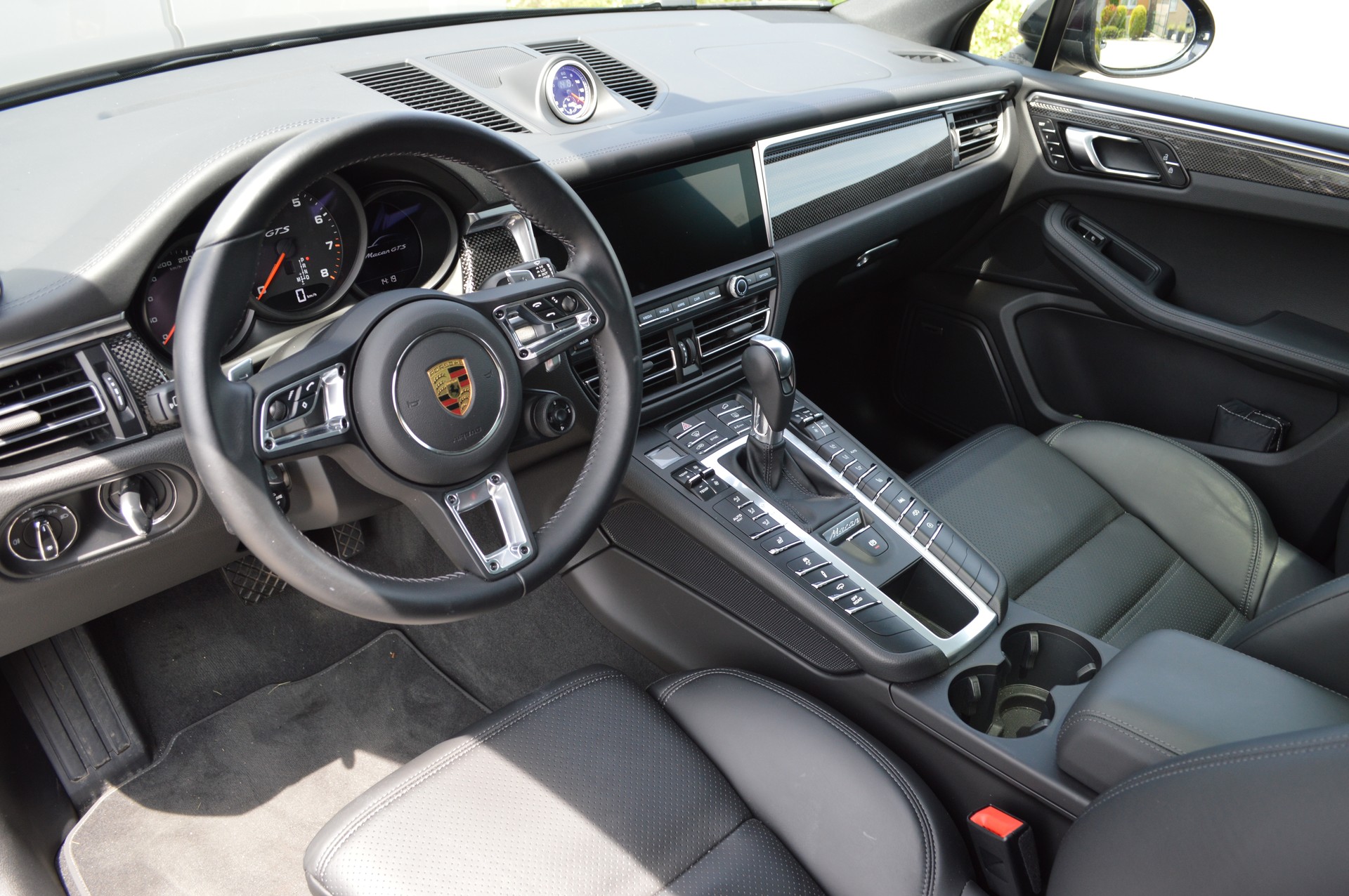 PORSCHE Macan GTS PDK-image-14