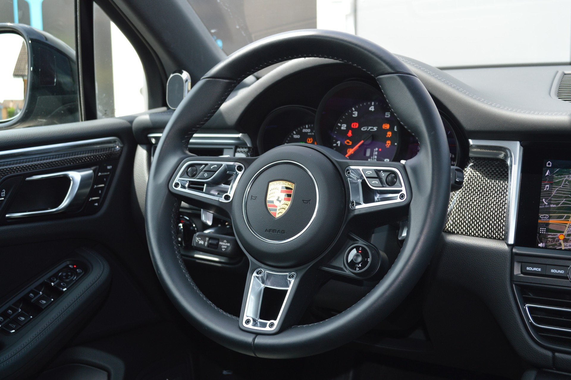 PORSCHE Macan GTS PDK-image-17