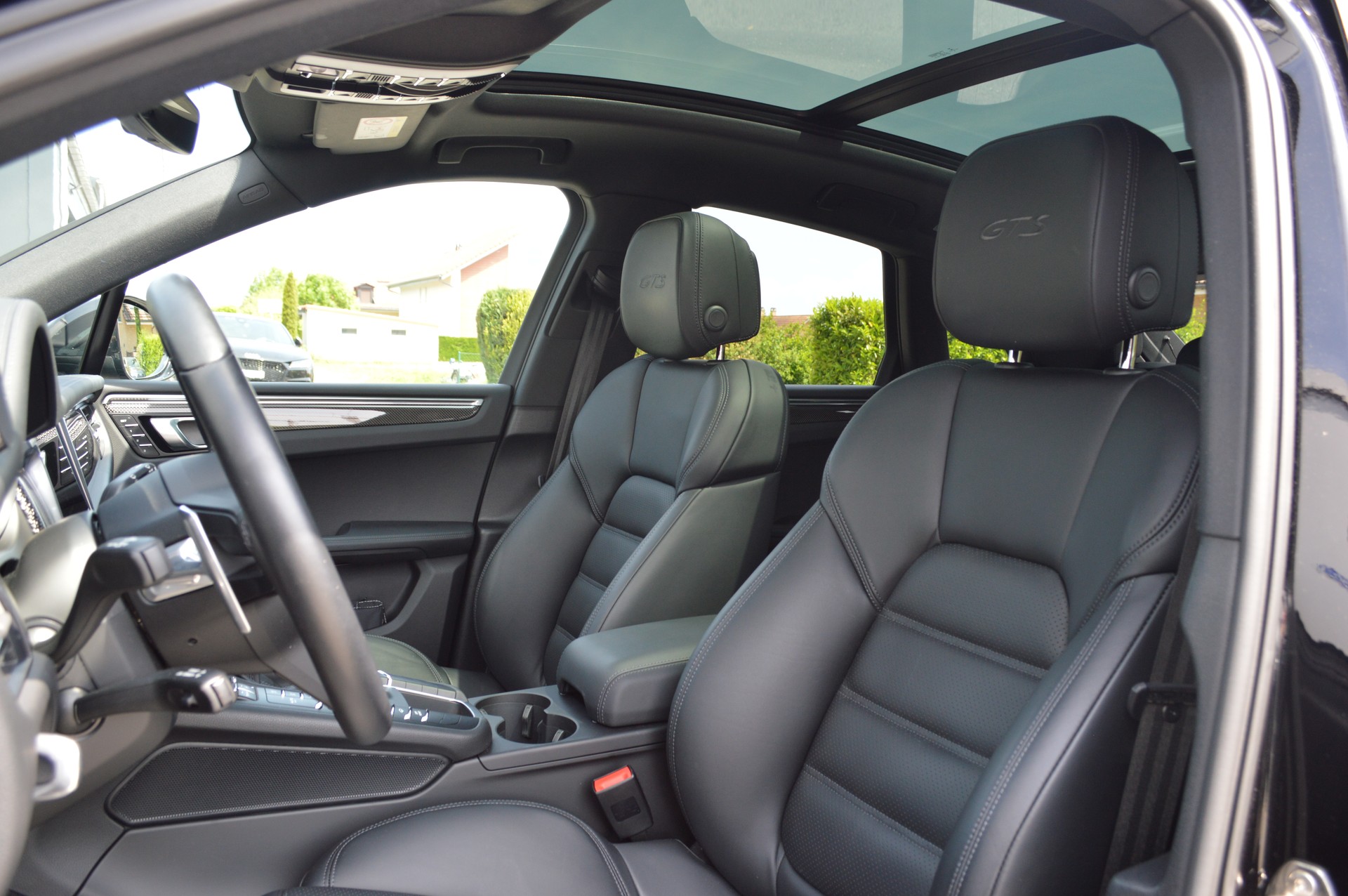 PORSCHE Macan GTS PDK-image-15
