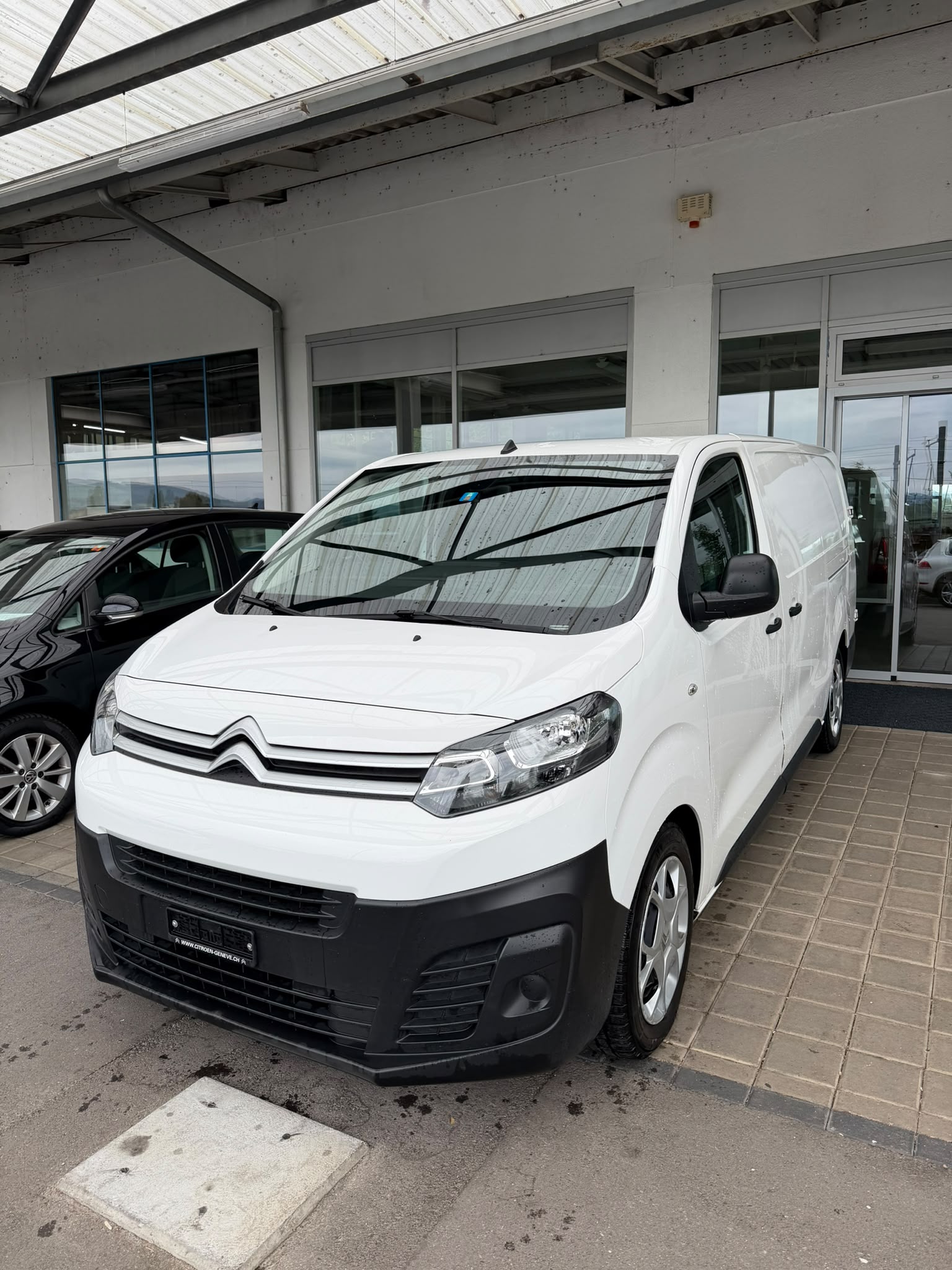 CITROEN Jumpy 2.0 BlueHDi 180 S&S XL Komfort EAT6-image-2