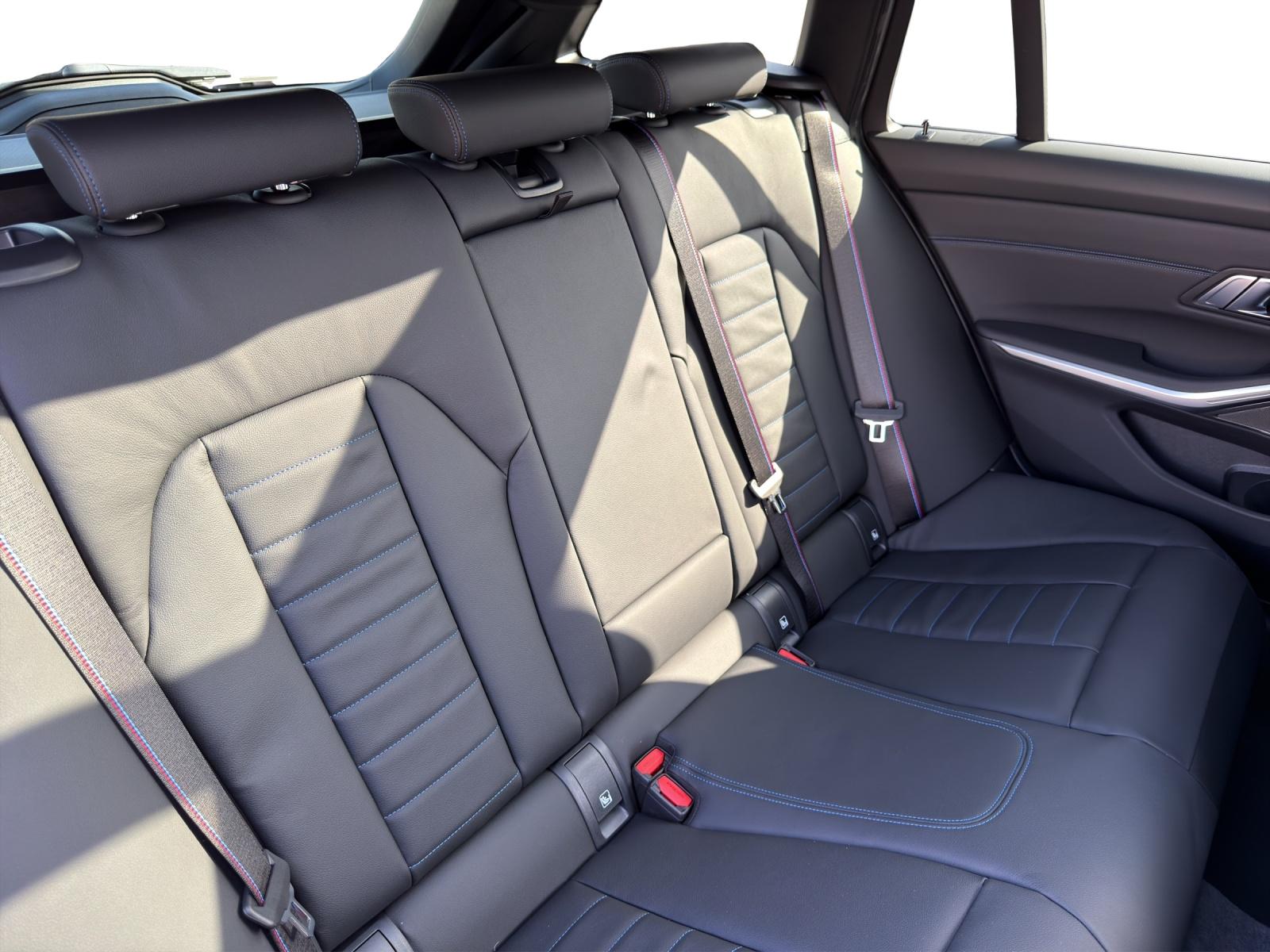 BMW M340d xDrive Touring M Sport Pro-image-15