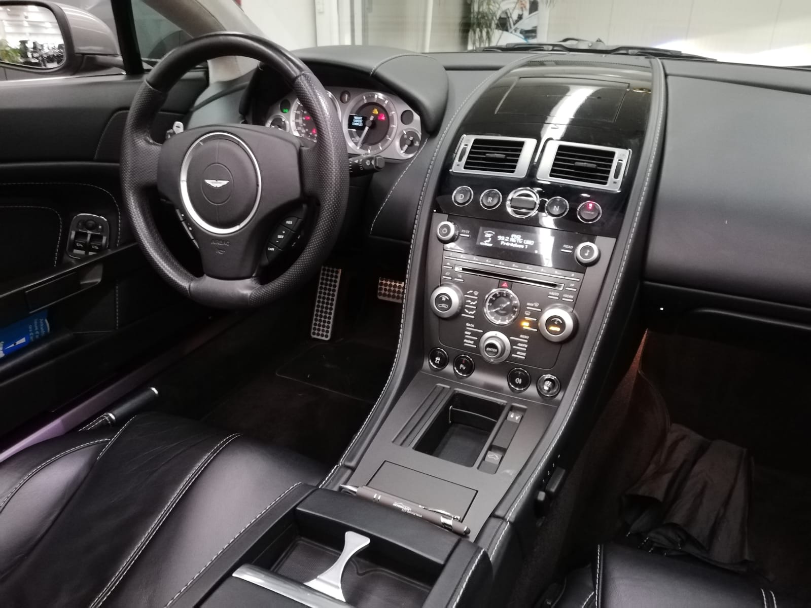 ASTON MARTIN 4.7 Sportshift-image-5