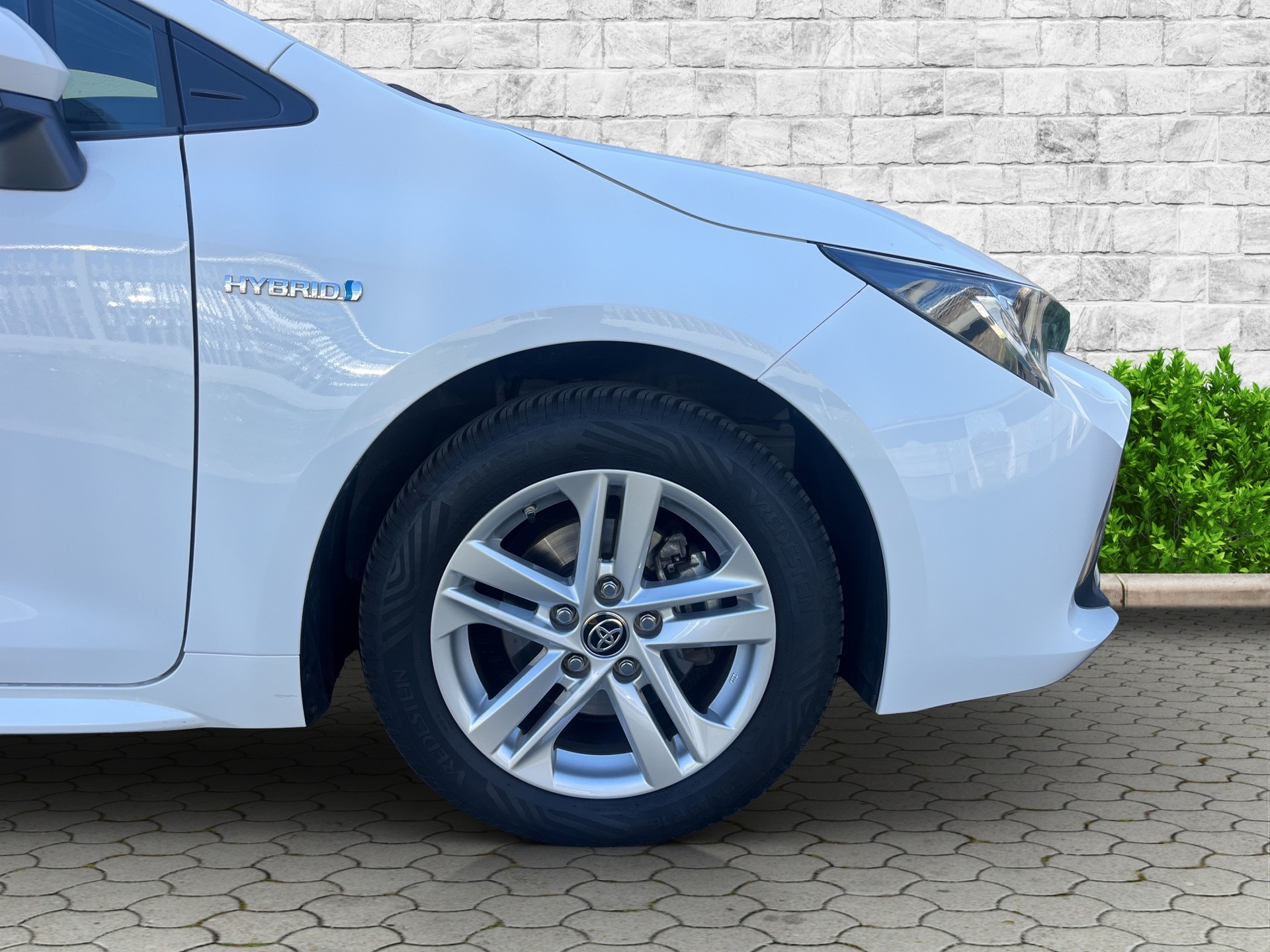 TOYOTA Corolla Touring Sports 1.8 HSD Active e-CVT-image-8