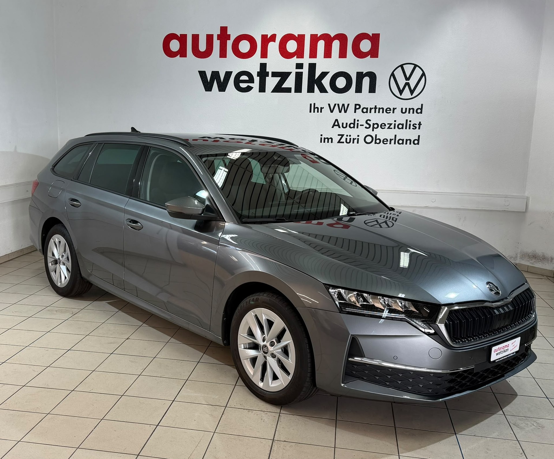 SKODA Octavia Combi 1.5 TSI mHEV DSG Selection-image-0