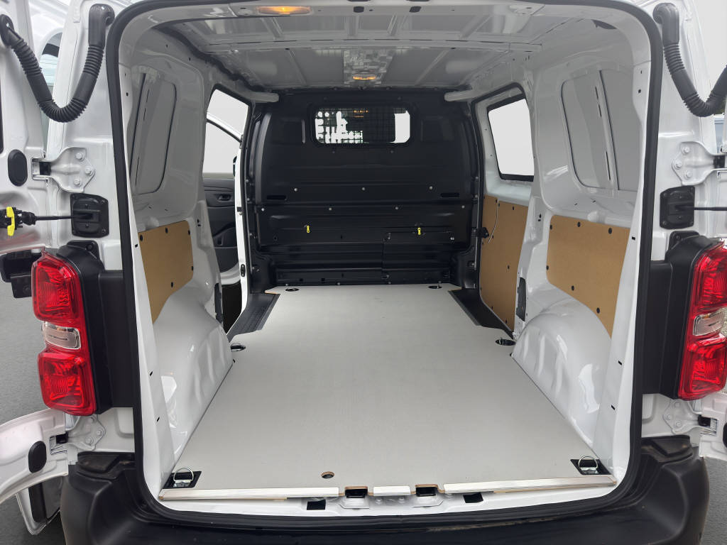 PEUGEOT Expert Kaw. Std 2.0 BHDI 145 PS MT6-image-12