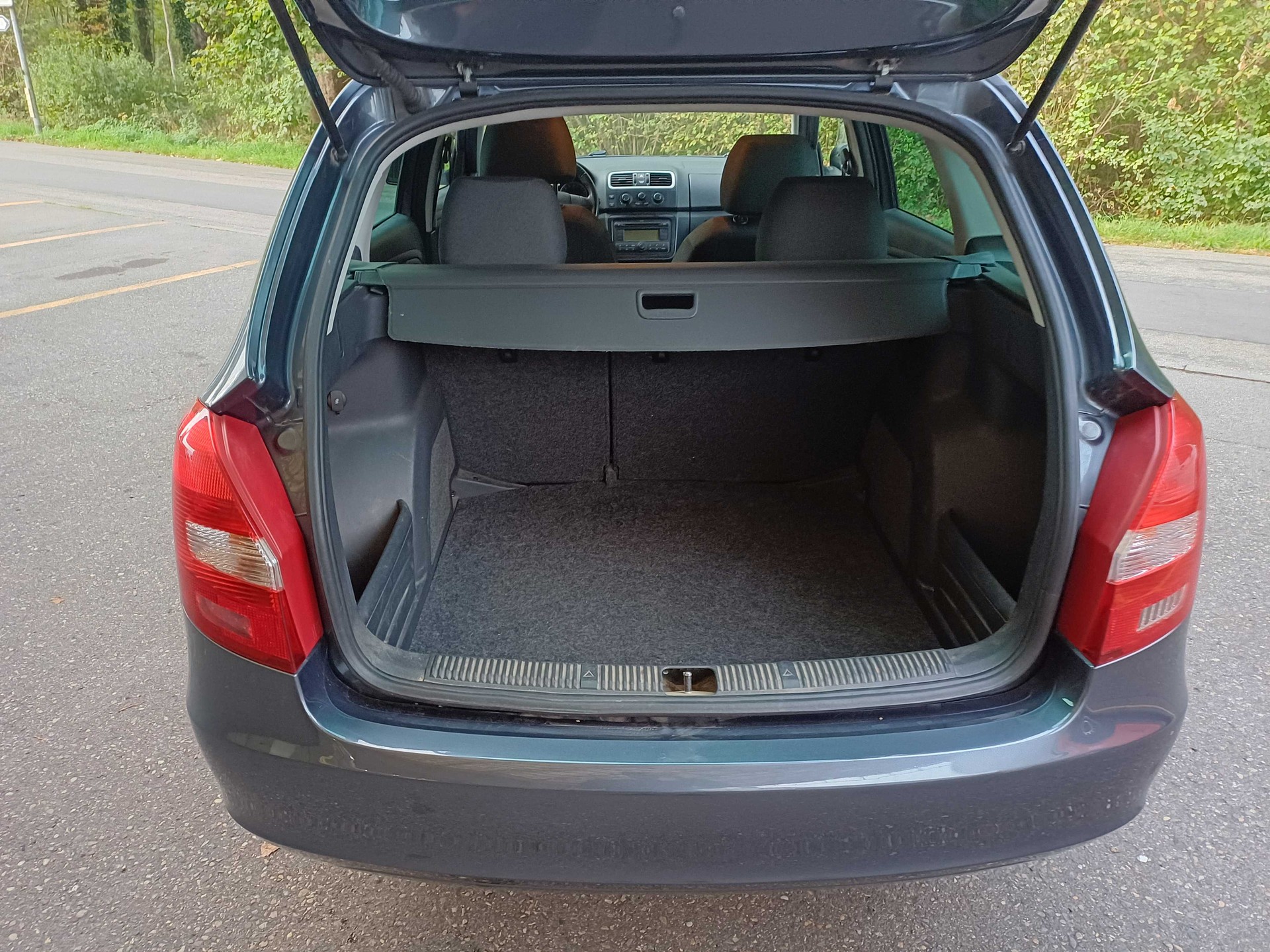 SKODA Fabia 1.6 Ambiente-image-7