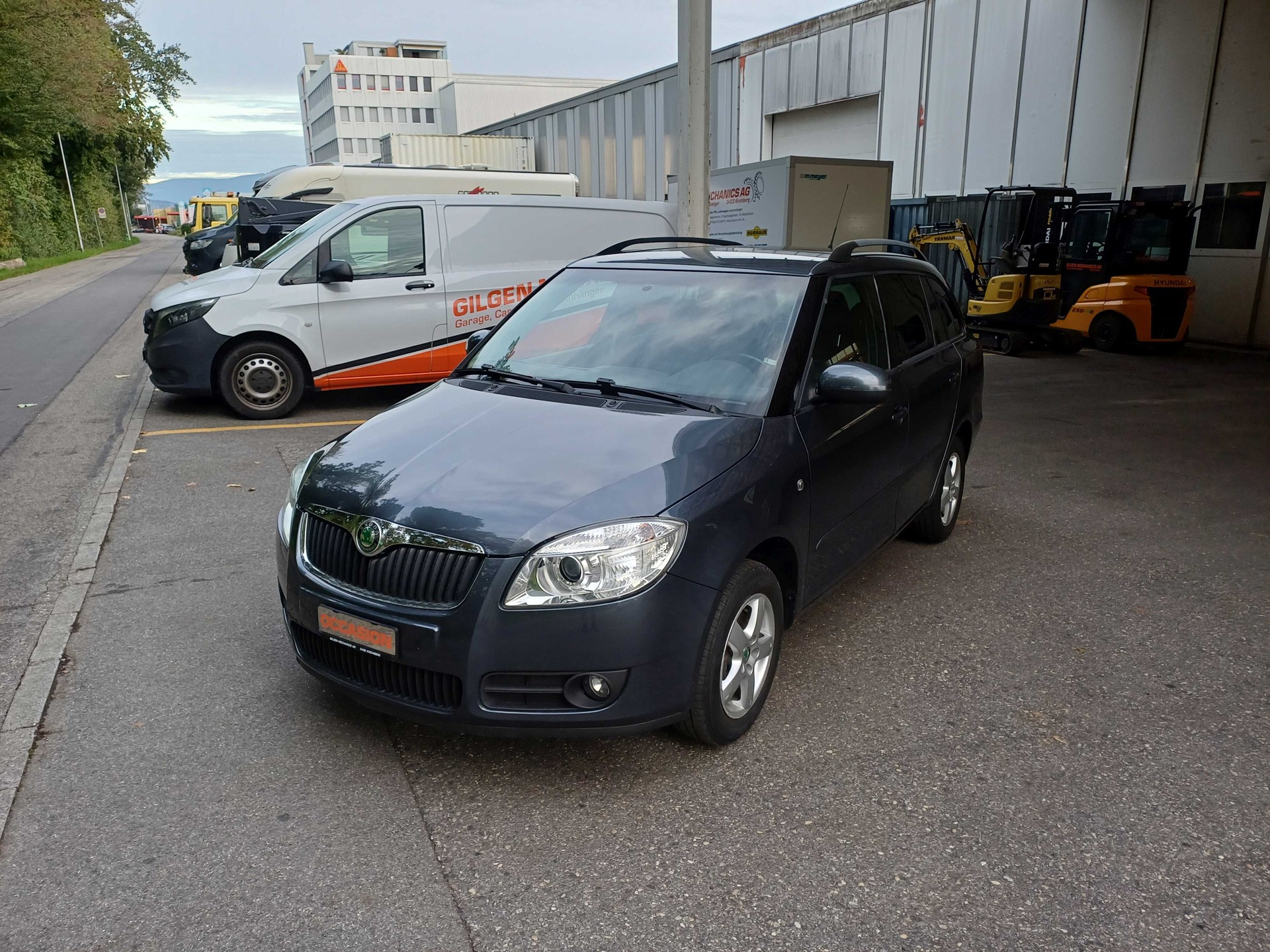 SKODA Fabia 1.6 Ambiente-image-0