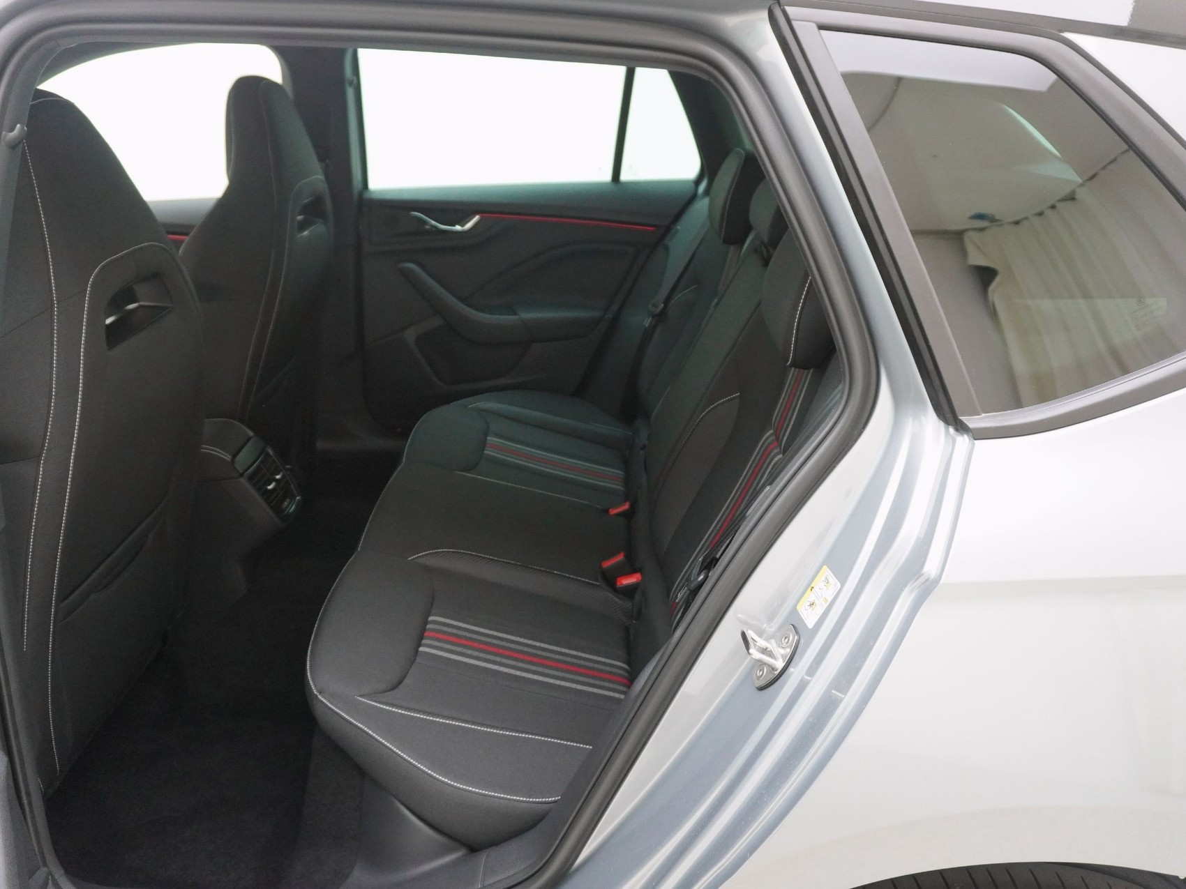 SKODA Kamiq 1.5 TSI Monte Carlo-image-11