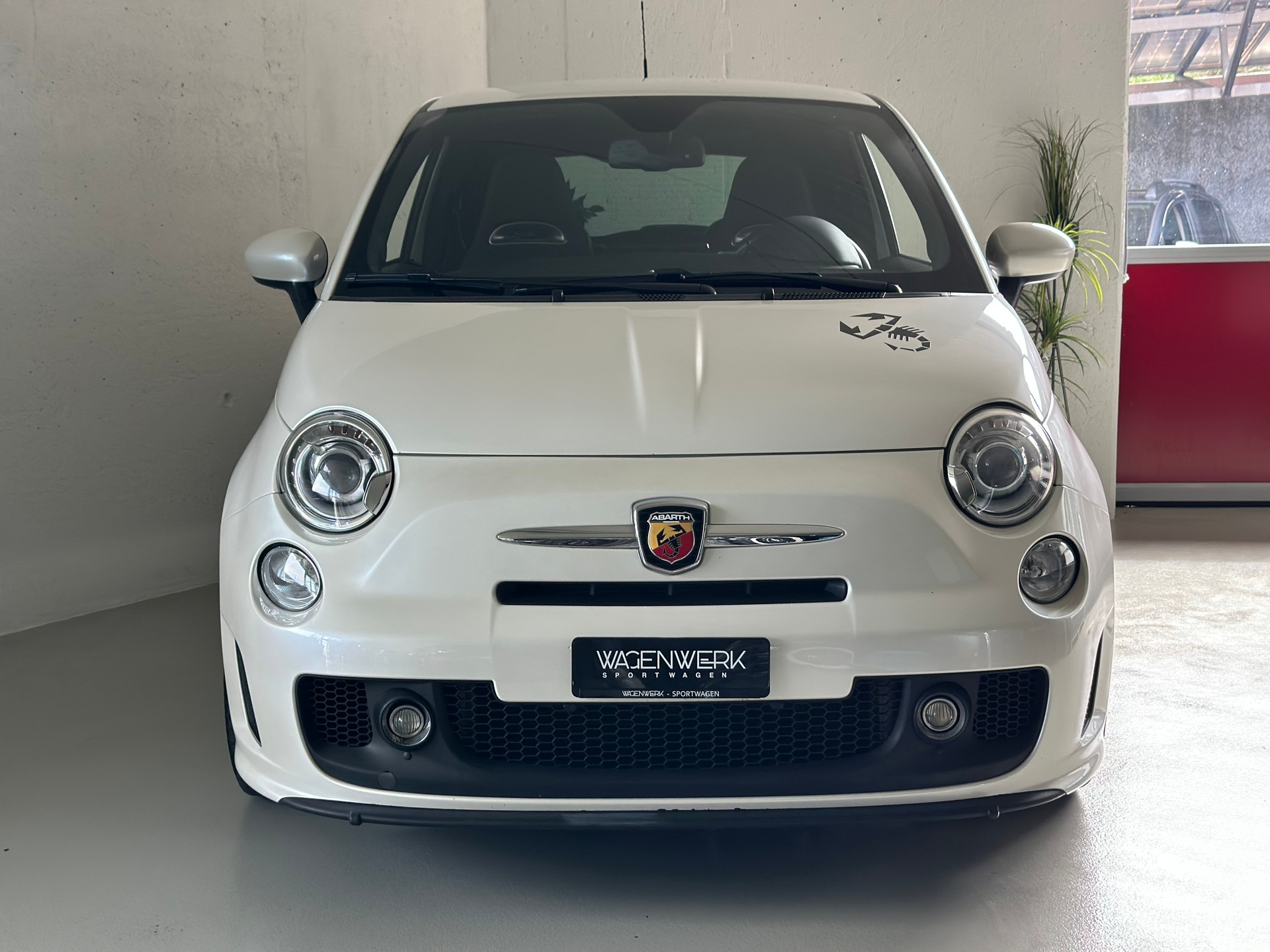 FIAT 500 1.4 16V Turbo Abarth 695 SS-image-4