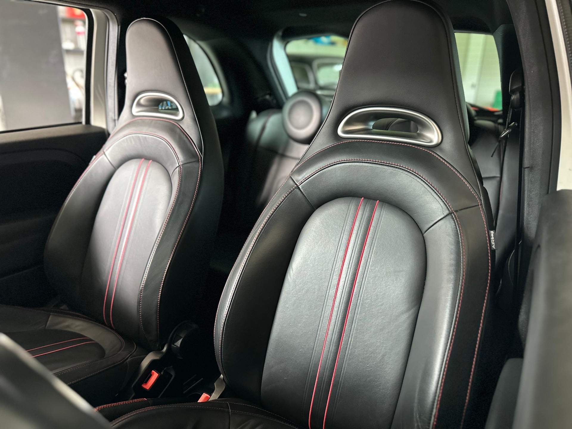 FIAT 500 1.4 16V Turbo Abarth 695 SS-image-18