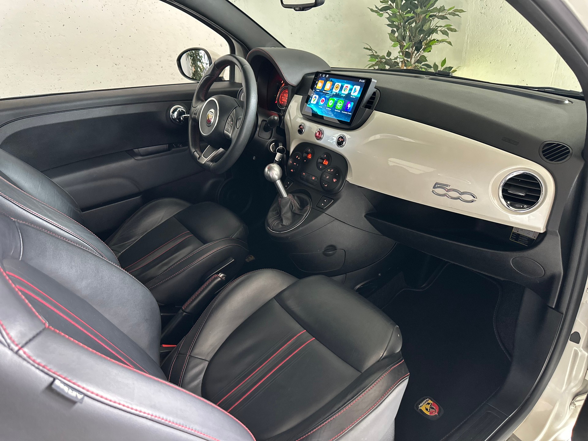 FIAT 500 1.4 16V Turbo Abarth 695 SS-image-13