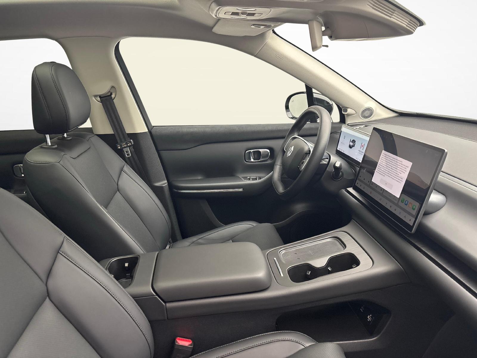 LEAPMOTOR C10 1.5 REEV Design-image-9