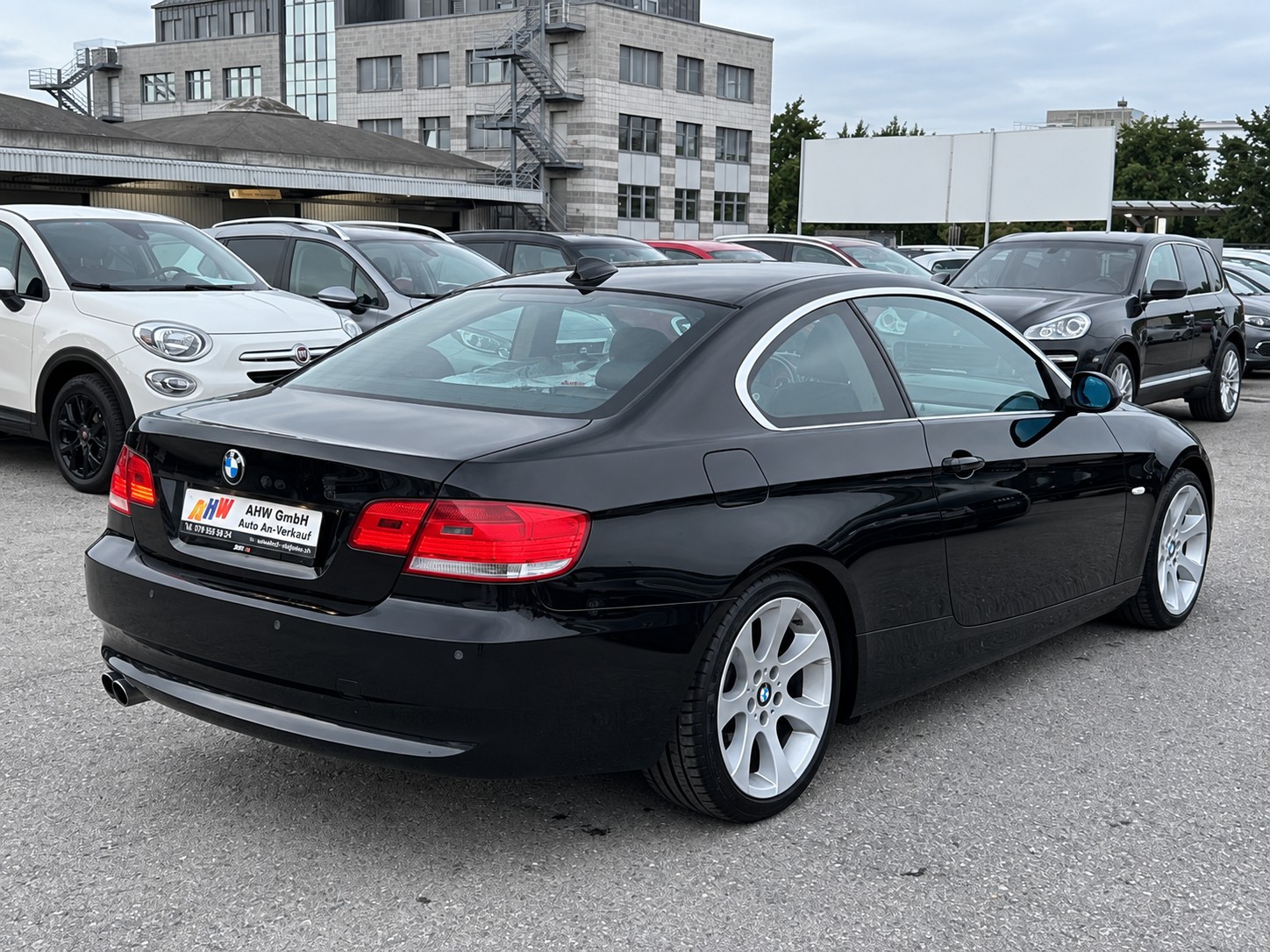 BMW 325xi Coupé / Frisch ab MFK / Schaltgetriebe / Xenon / Sportsitze / PDC-image-3