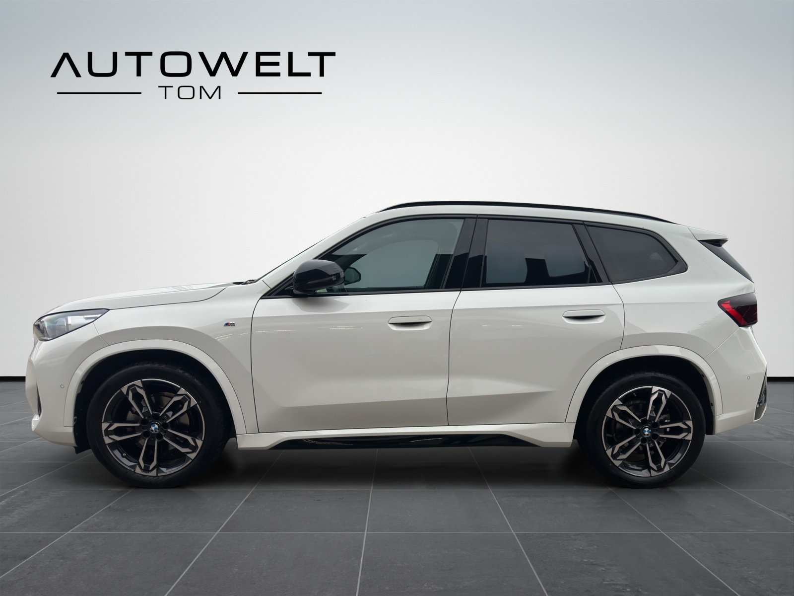 BMW X1 sDrive 18i M Sport-image-1