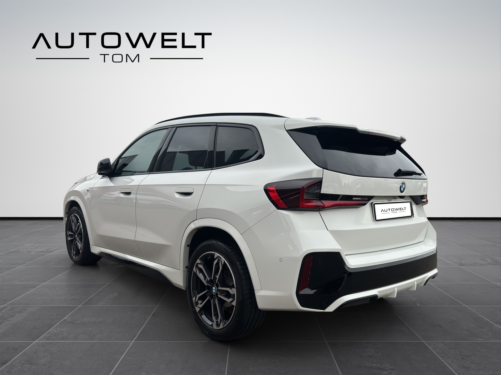 BMW X1 sDrive 18i M Sport-image-2