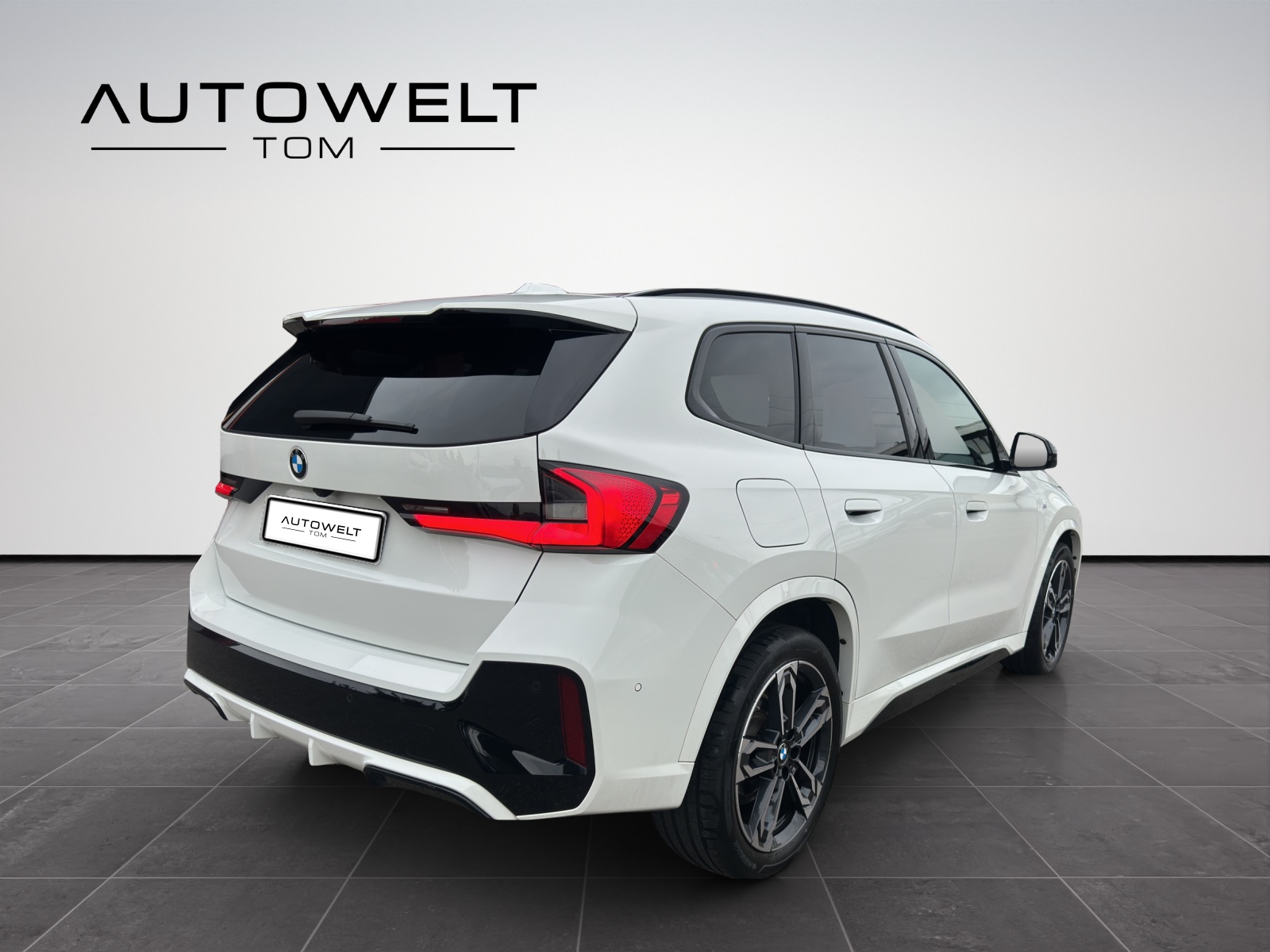 BMW X1 sDrive 18i M Sport-image-4
