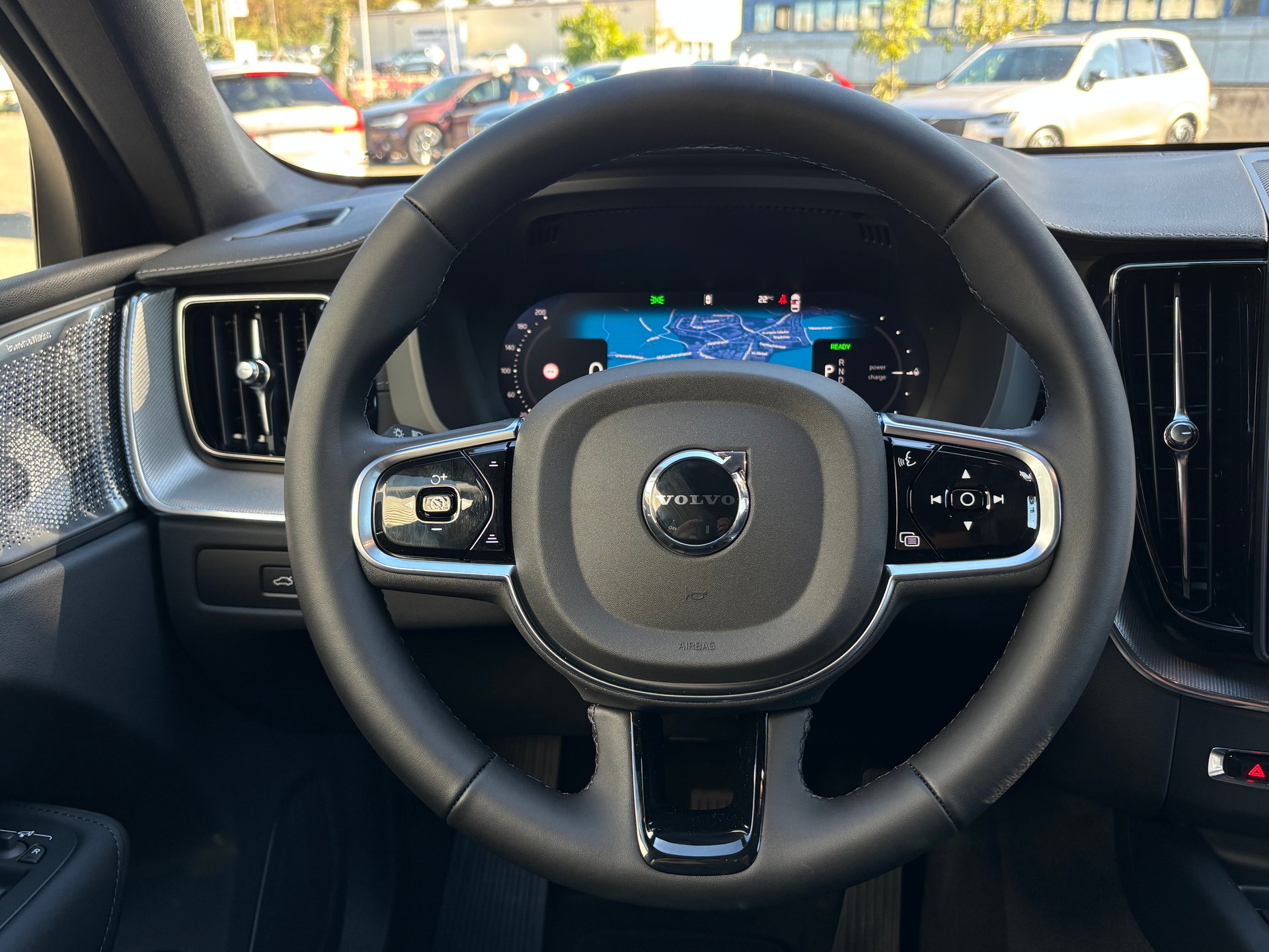 VOLVO XC60 2.0 T8 TE Ultra Dark eAWD-image-19