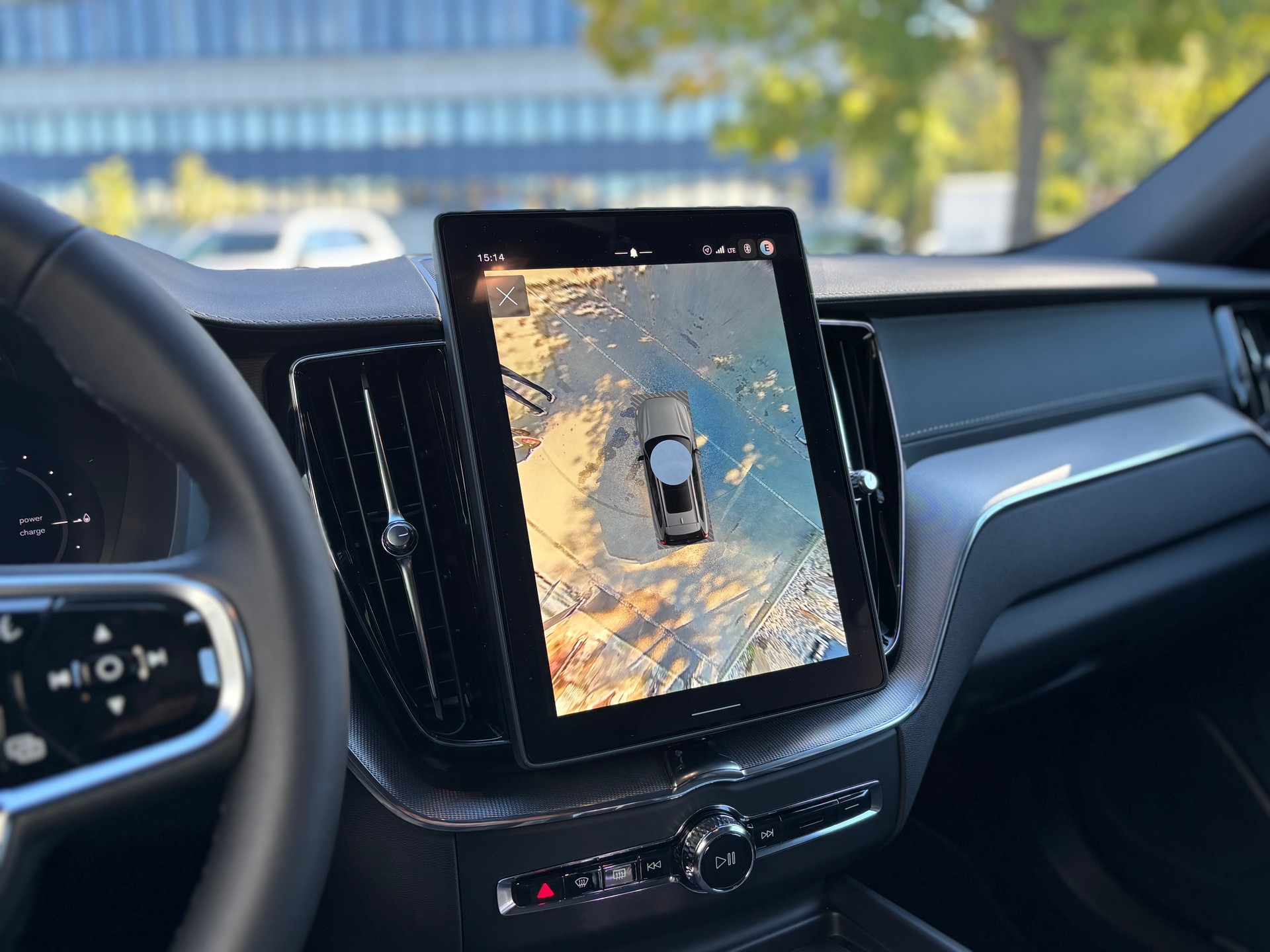 VOLVO XC60 2.0 T8 TE Ultra Dark eAWD-image-14