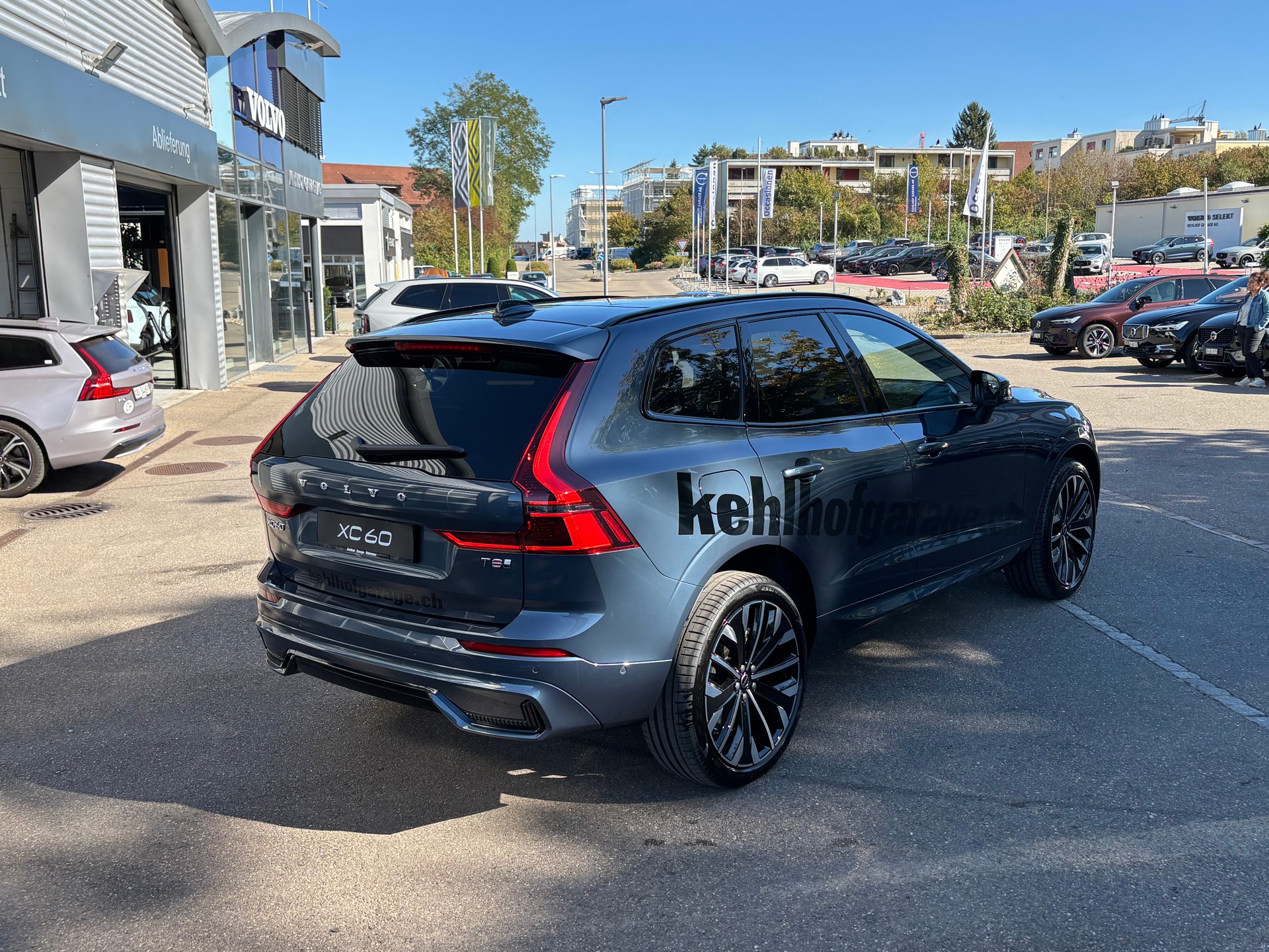 VOLVO XC60 2.0 T8 TE Ultra Dark eAWD-image-5