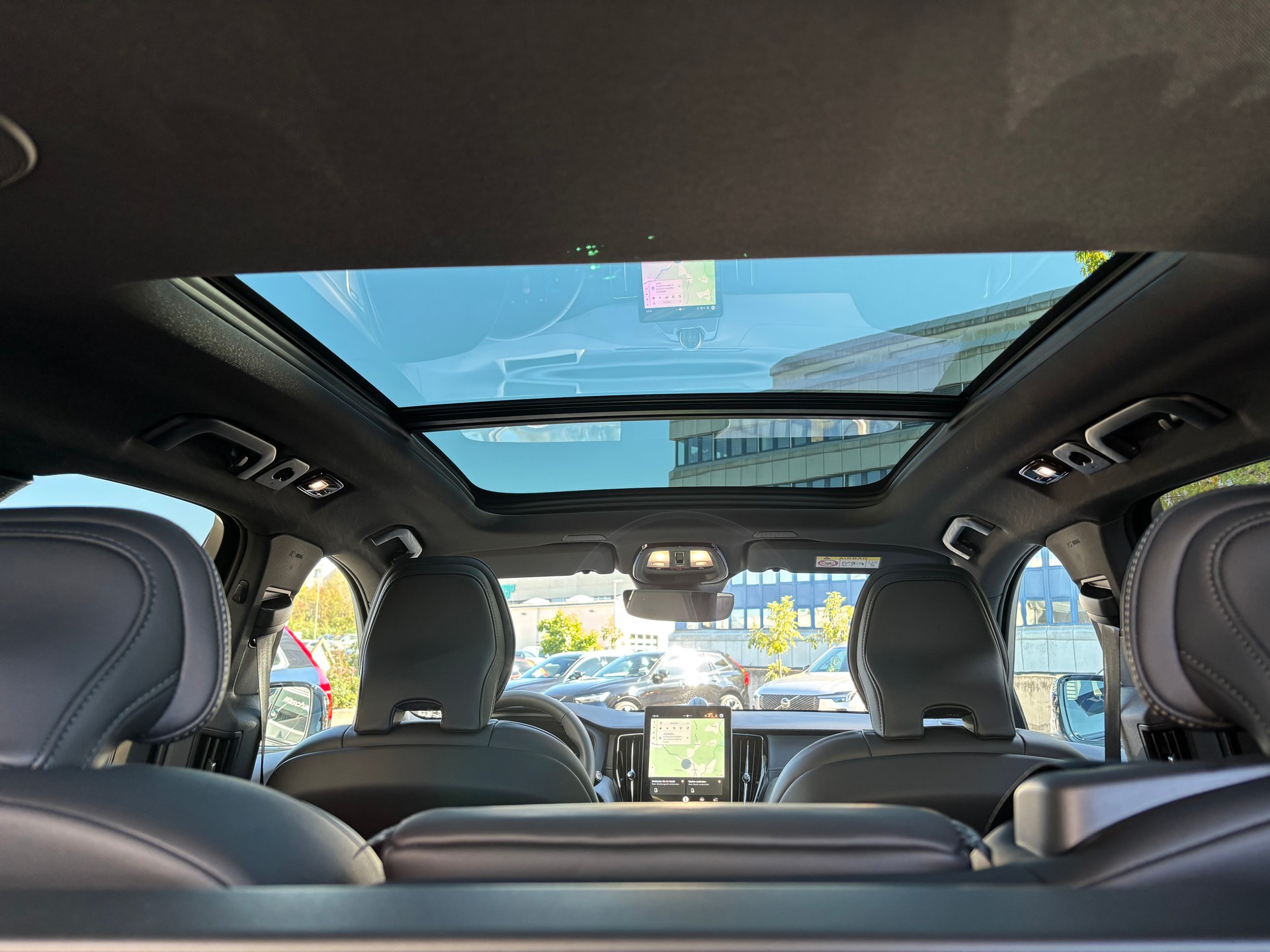 VOLVO XC60 2.0 T8 TE Ultra Dark eAWD-image-10
