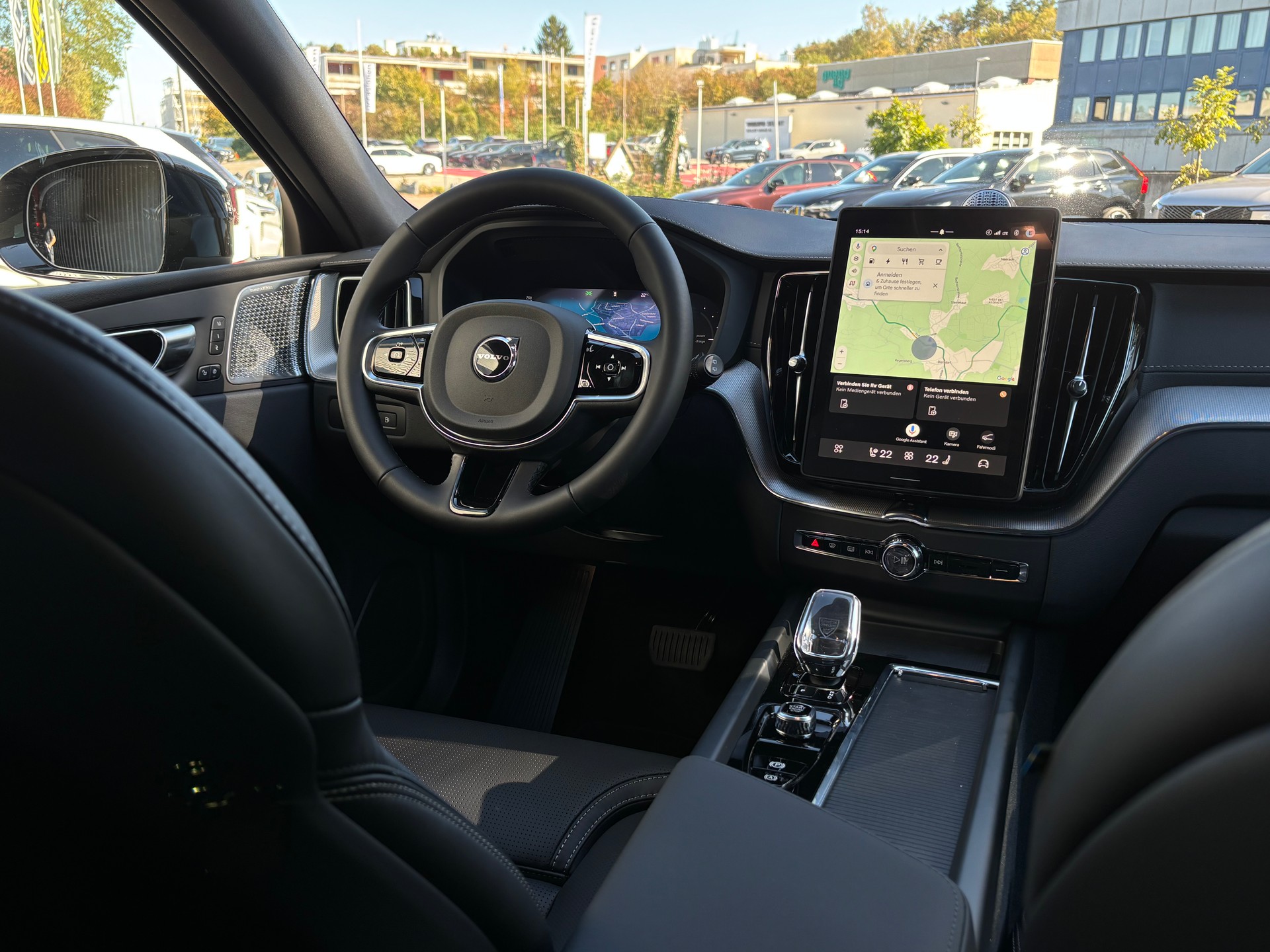 VOLVO XC60 2.0 T8 TE Ultra Dark eAWD-image-13