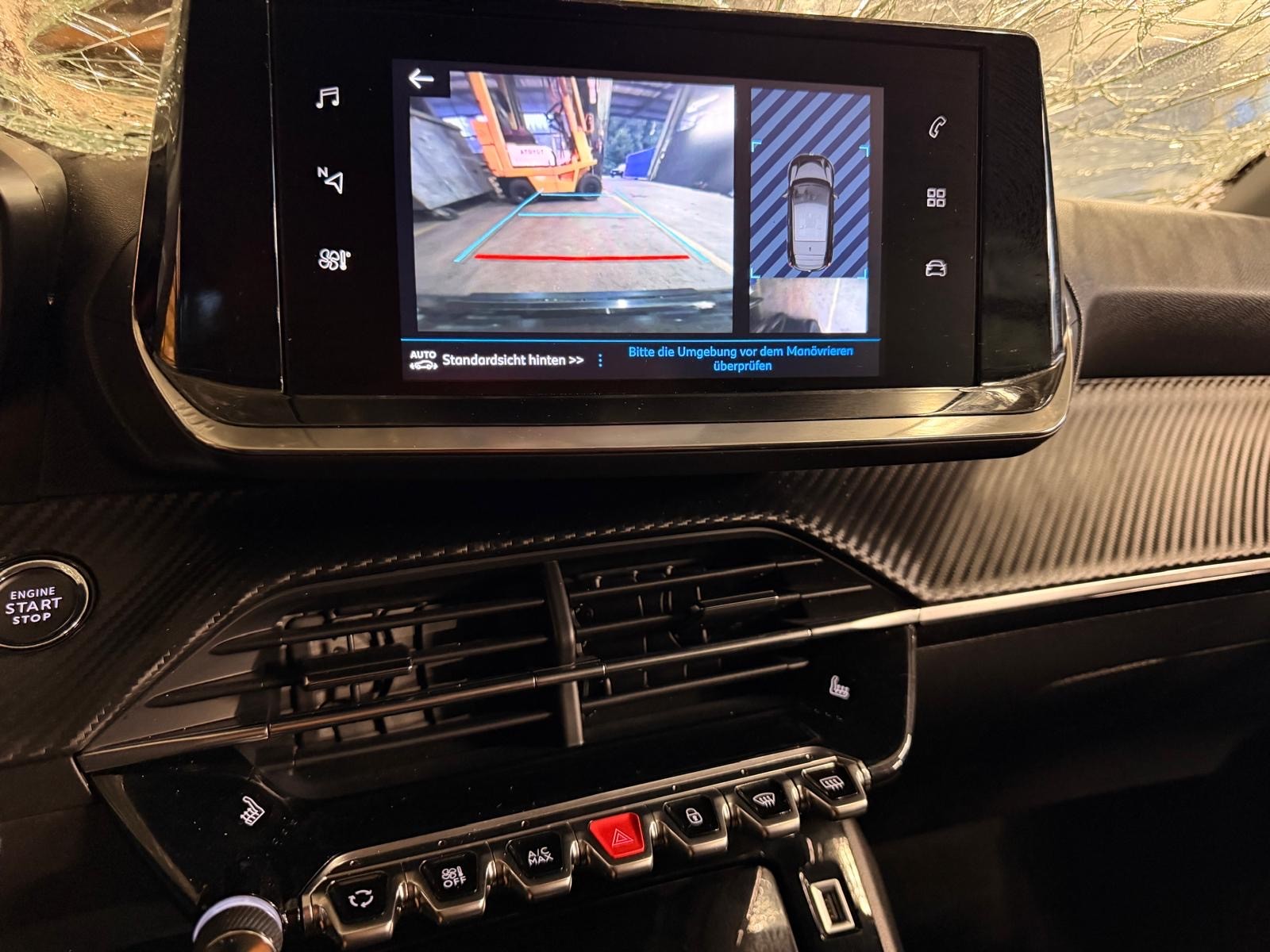 PEUGEOT 208 1.2 PureTech Allure EAT8-image-15