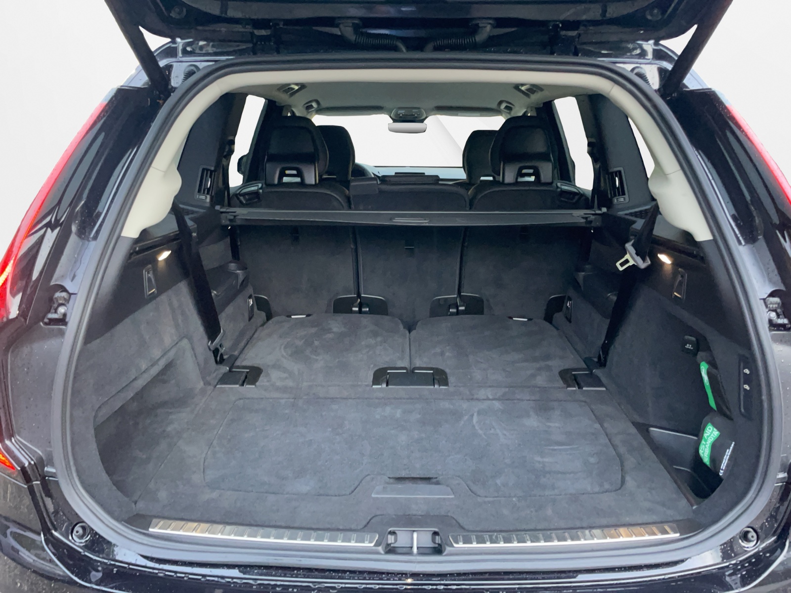 VOLVO XC90 2.0 T8 TE Plus Dark AWD-image-14