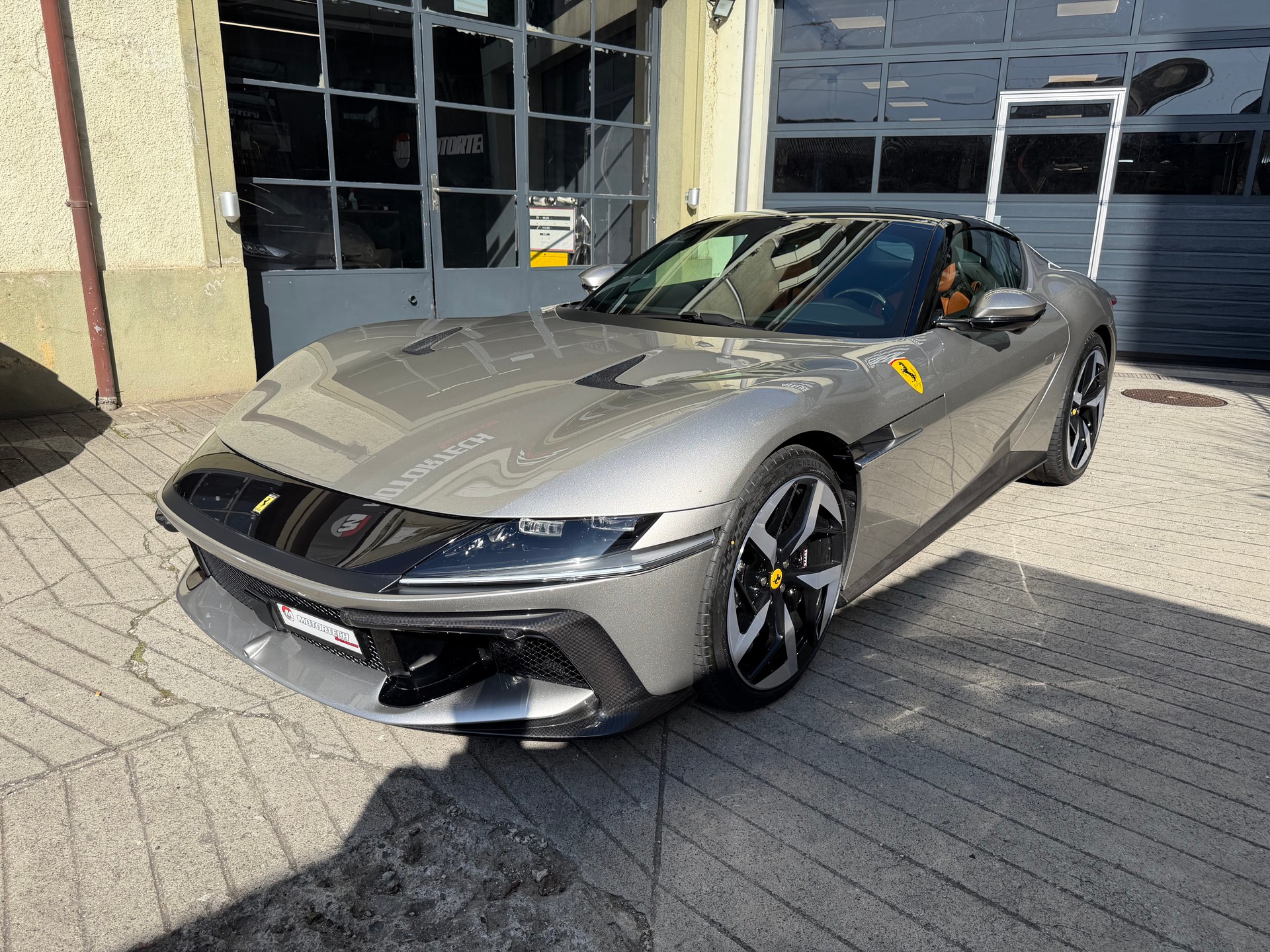 FERRARI 12 Cilindri-image-0
