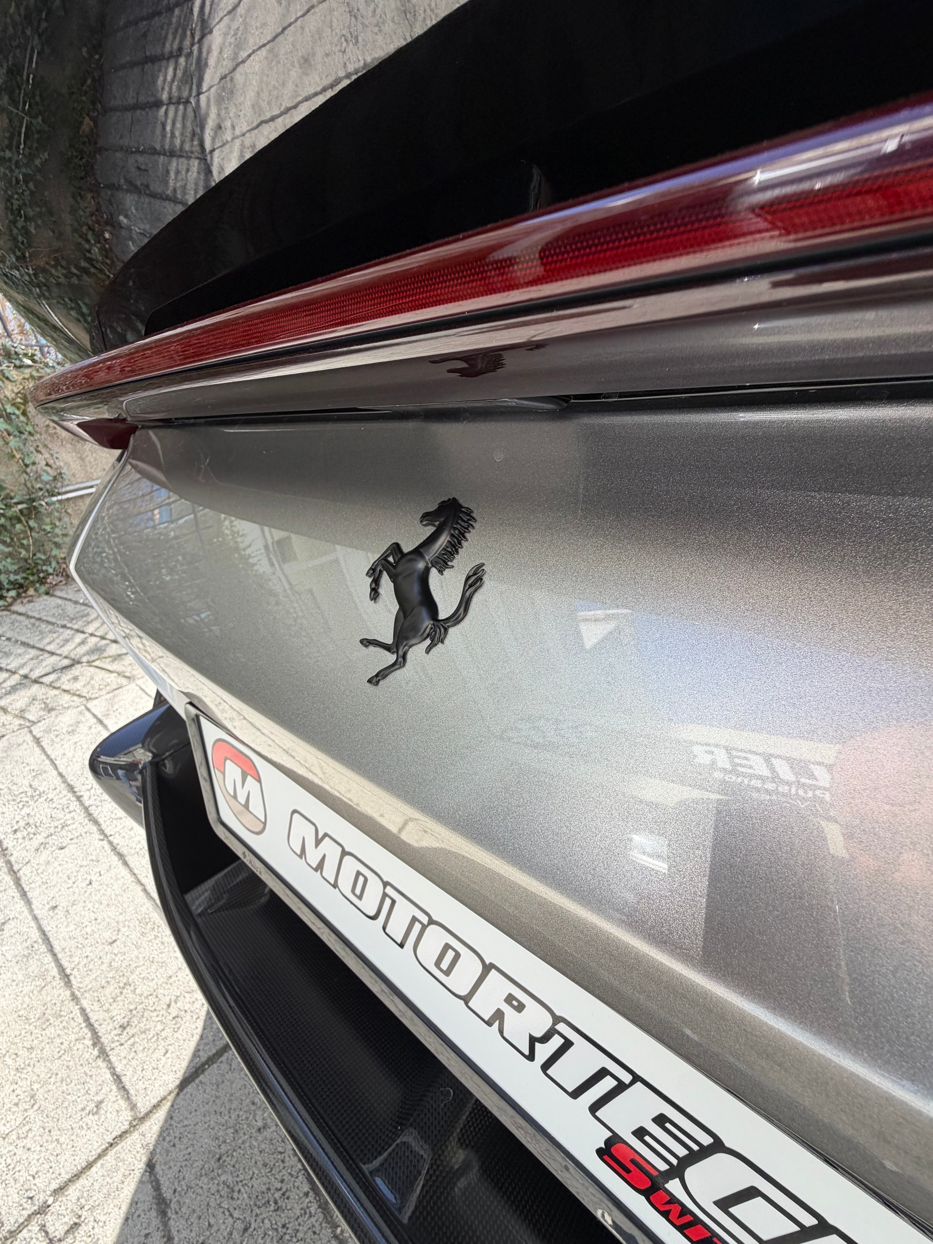 FERRARI 12 Cilindri-image-11