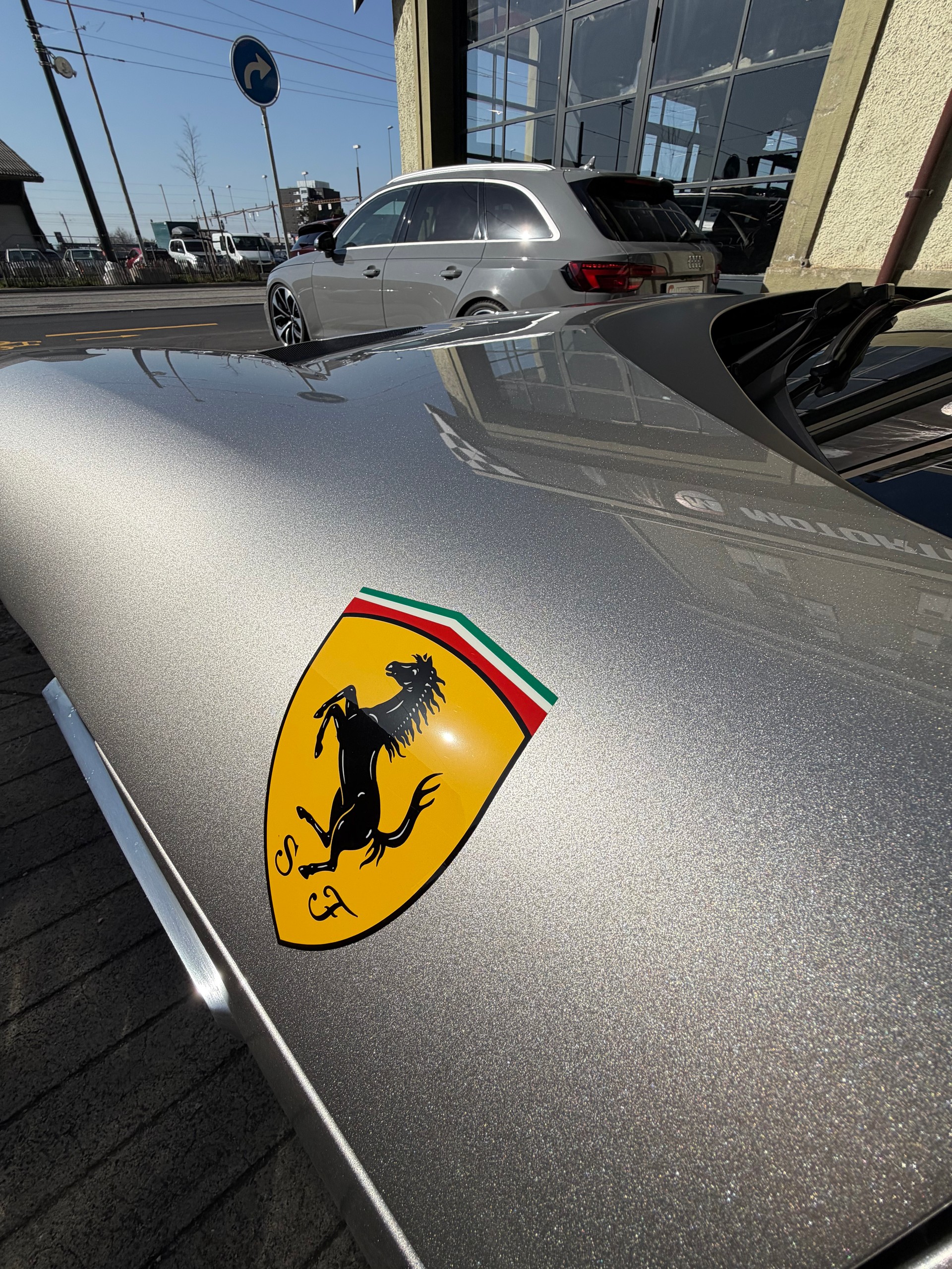 FERRARI 12 Cilindri-image-15