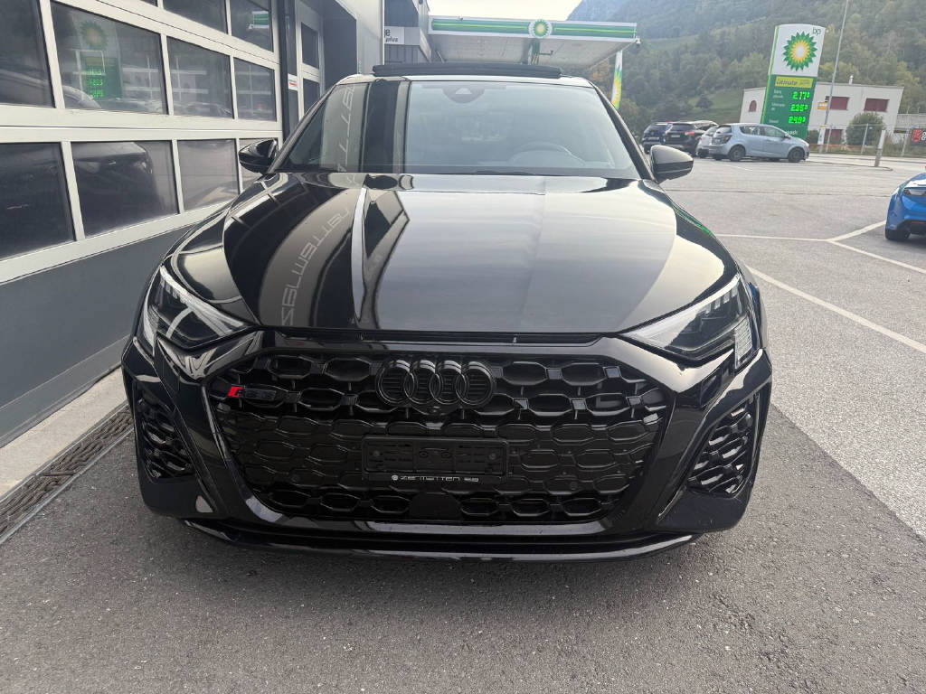 AUDI RS3 Sportback 2.5 TFSI quattro S-Tronic (CH)-image-2