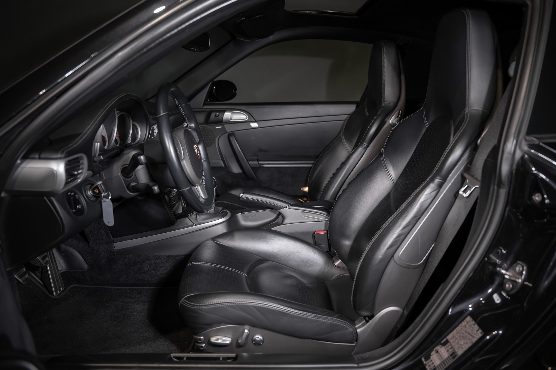 PORSCHE 911 Coupé 3.6 Turbo-image-11